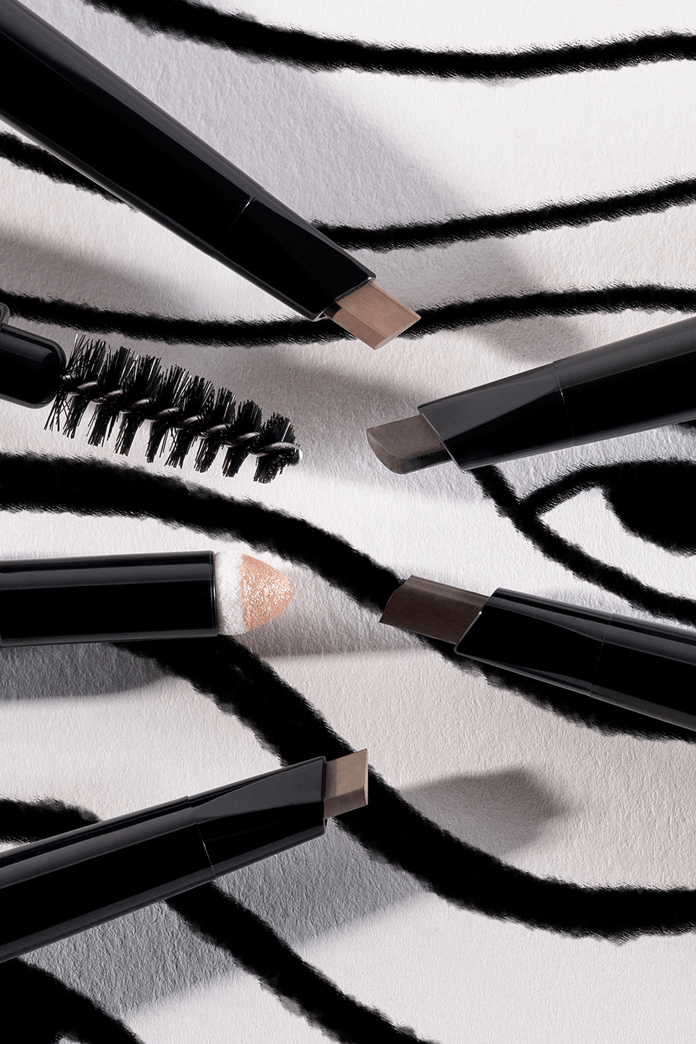 תמונה אחורית של Design Eyebrow Pencil - 2 Chatain SISLEY PARIS