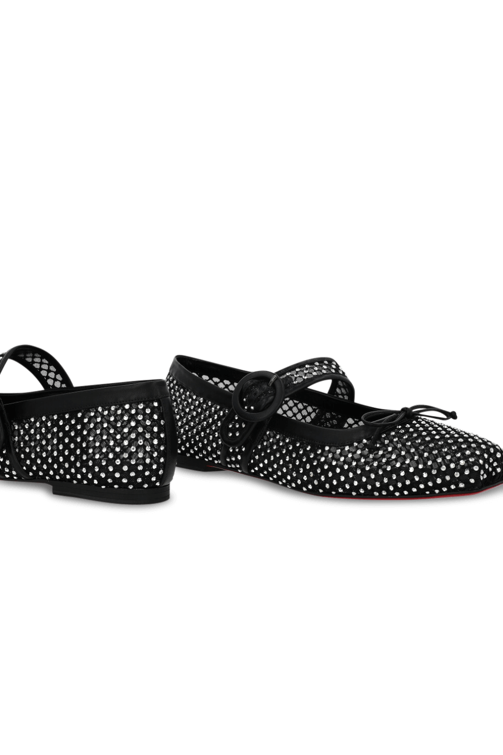 תמונת תקריב של נעלי בלרינה CHRISTIAN LOUBOUTIN