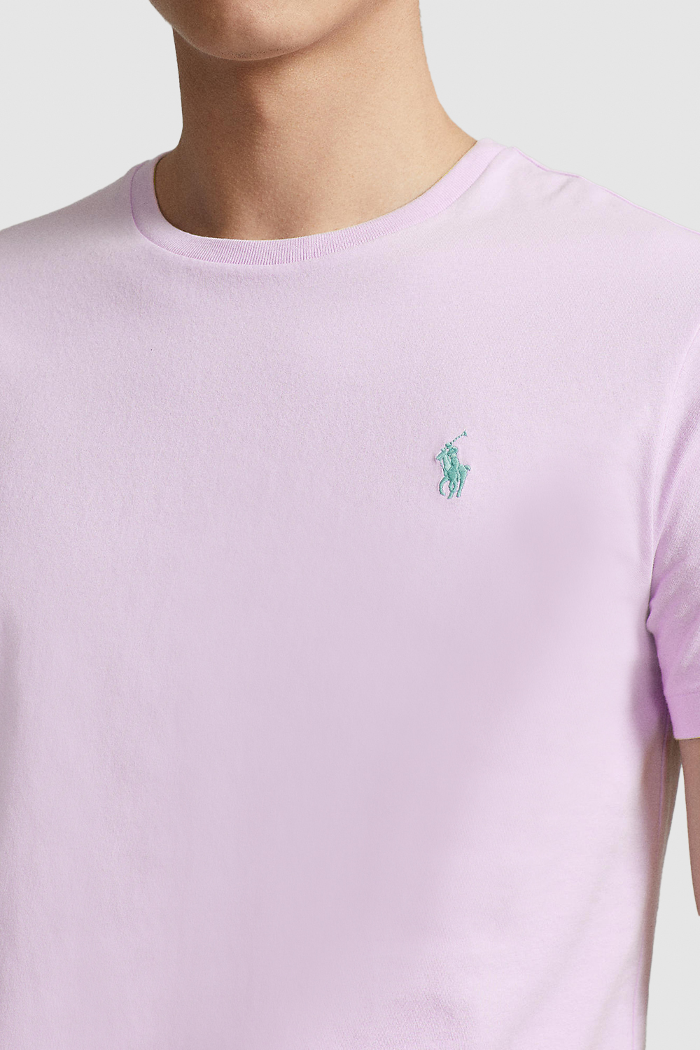 תמונת תקריב דוגמן של חולצת טי מכותנה POLO RALPH LAUREN