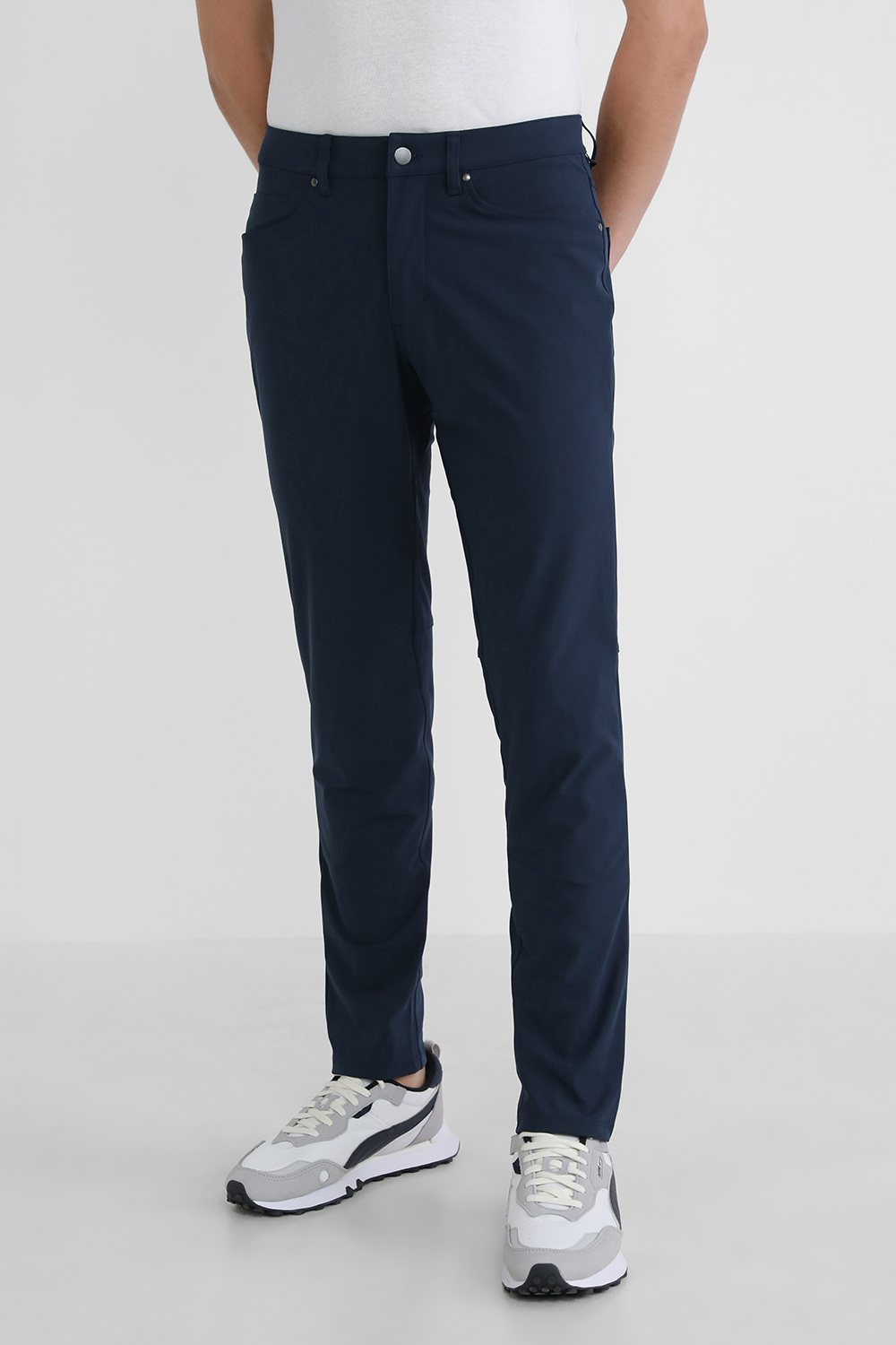 תמונת דוגמן קידמית של ABC Pant Classic 32 LULULEMON