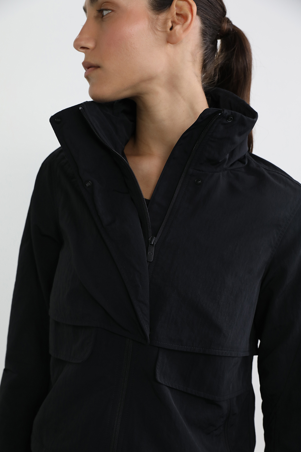 תמונת תקריב דוגמן של Always Effortless Jacket