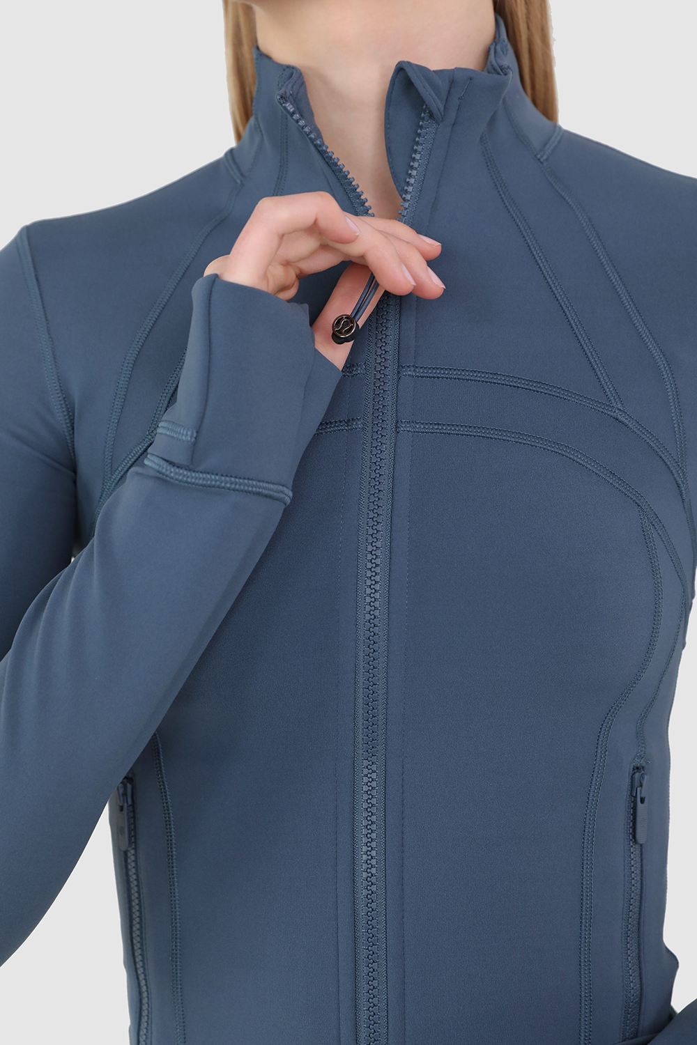 תמונת תקריב דוגמן של Define Cropped Jacket Nulu LULULEMON
