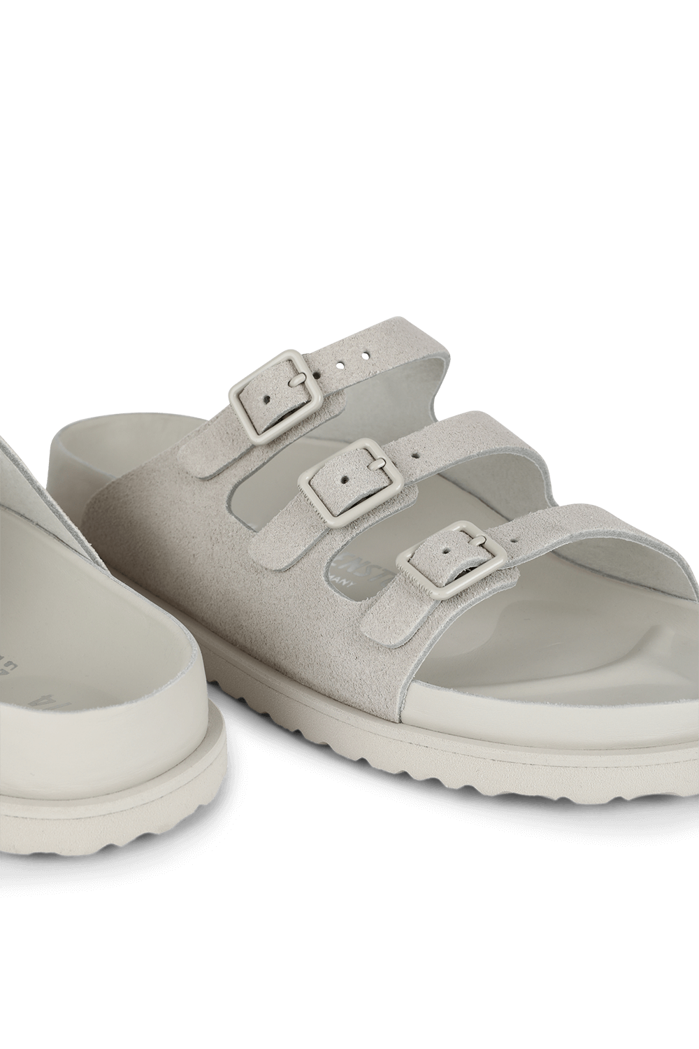 תמונת תקריב של כפכפי סליידס 1774 מזמש BIRKENSTOCK
