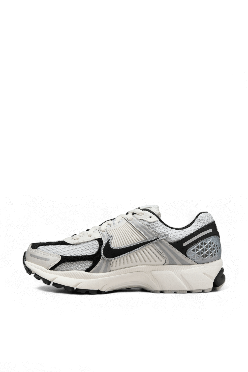 תמונה אחורית של נעלי סניקרס זום וומרו 5 NIKE