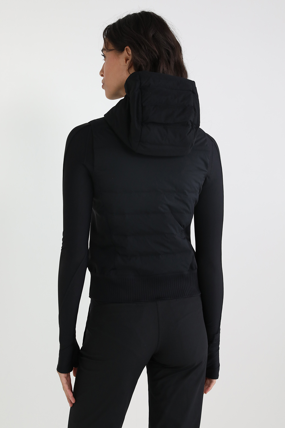 תמונת דוגמן אחורית של Down and Around Vest LULULEMON