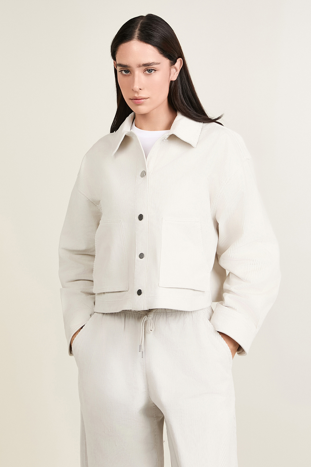 תמונת דוגמן קידמית של Corduroy Shirt Jacket