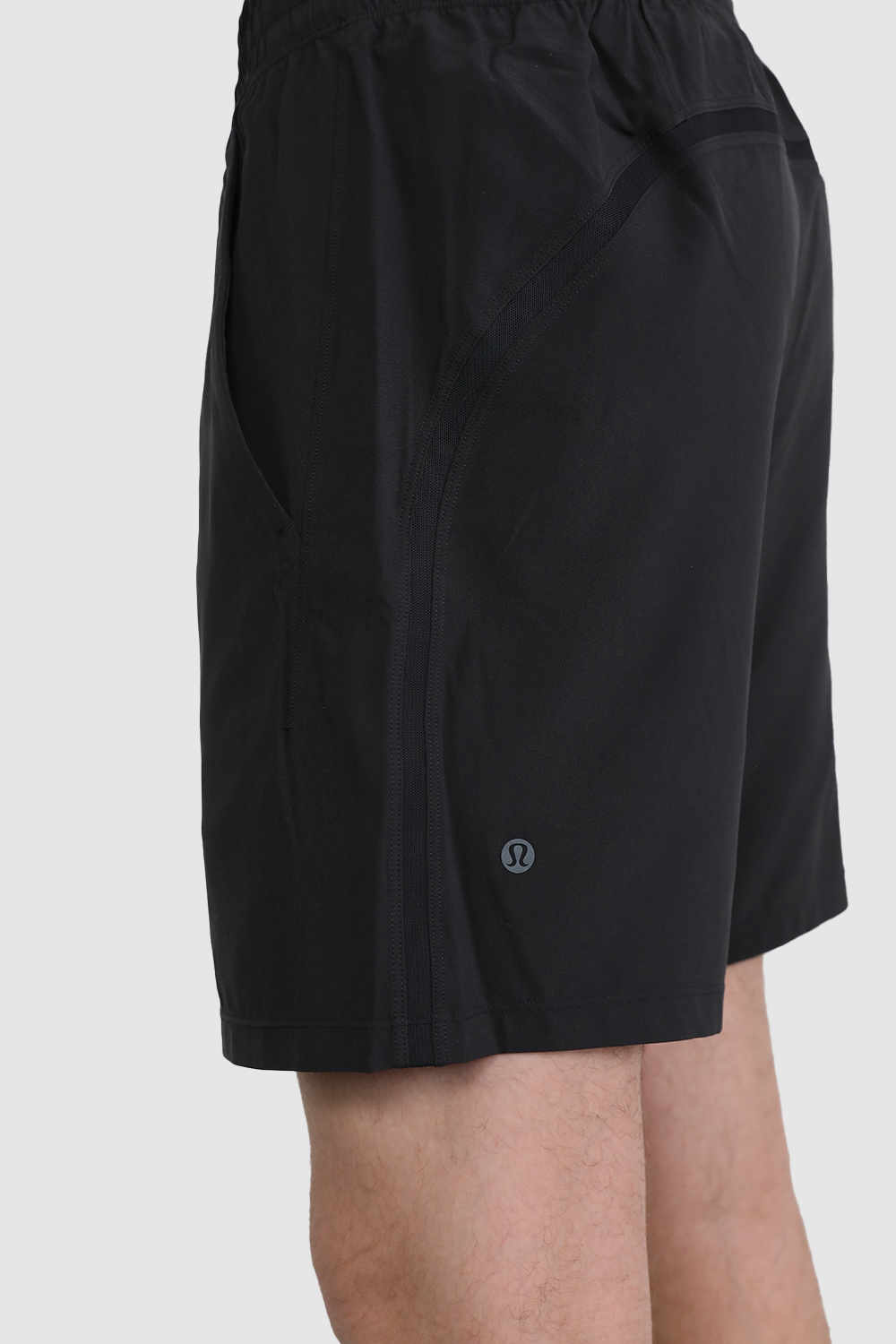 תמונת תקריב דוגמן של Pace Breaker Linerless LULULEMON