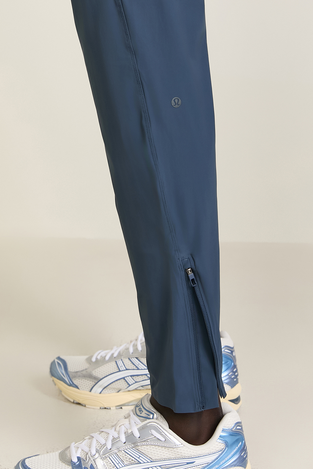 תמונת תקריב דוגמן של Pace Breaker Pant LULULEMON