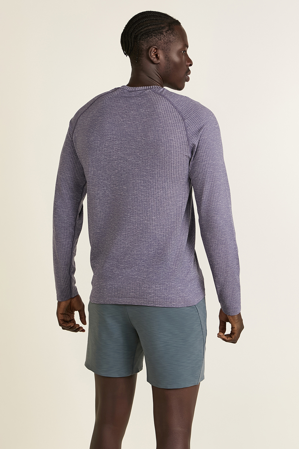 תמונת דוגמן אחורית של Metal Vent Tech Long-Sleeve Shirt LULULEMON