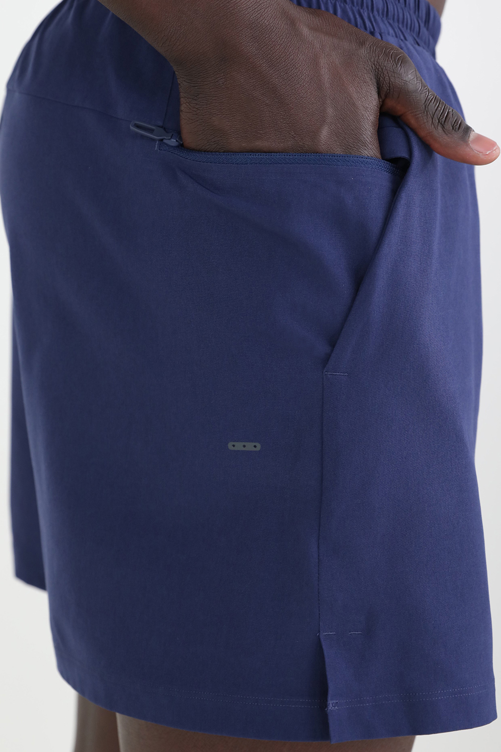 תמונת תקריב דוגמן של Pool Short 5 LULULEMON