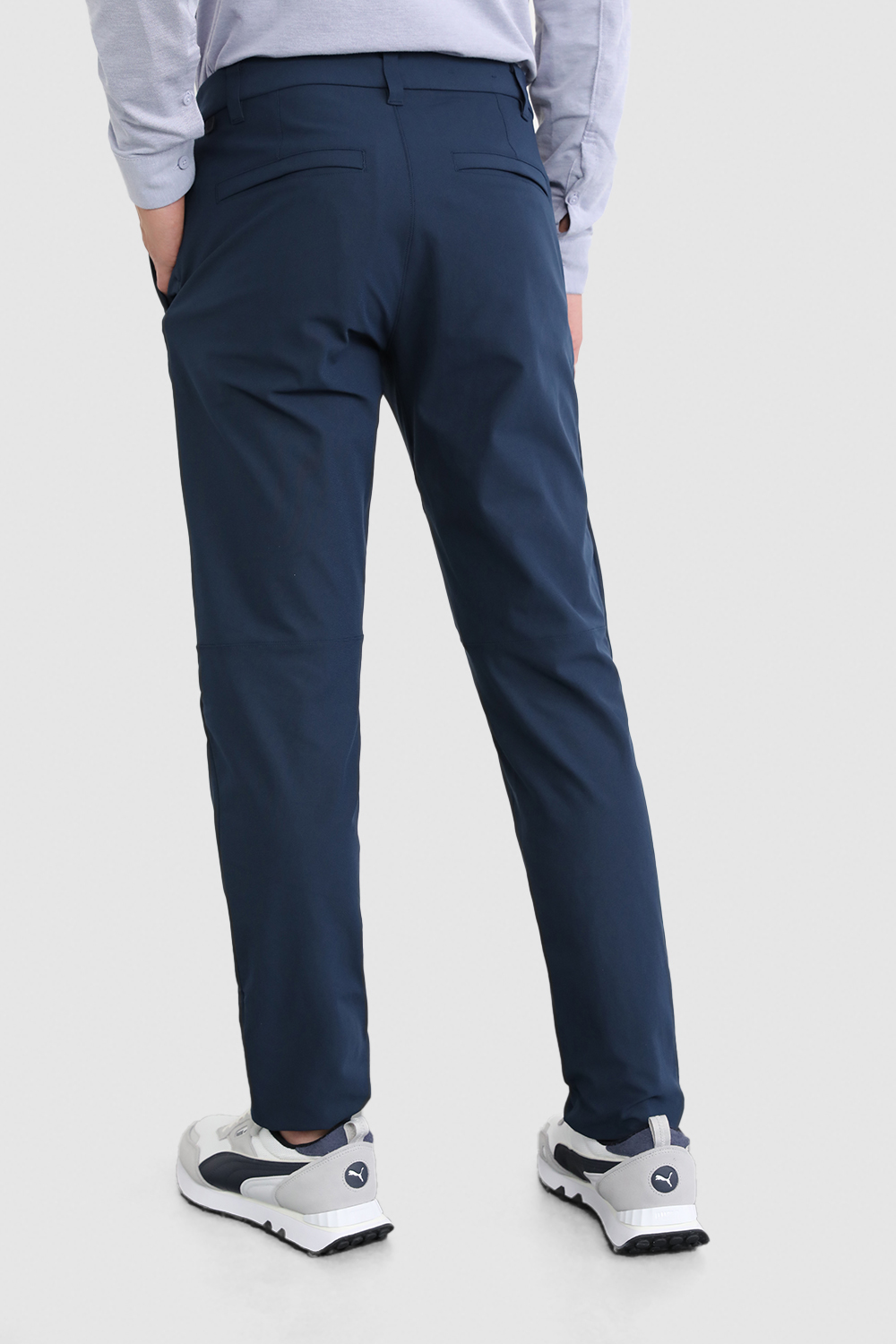 תמונת דוגמן אחורית של Commission Classic-Fit Pant 32"