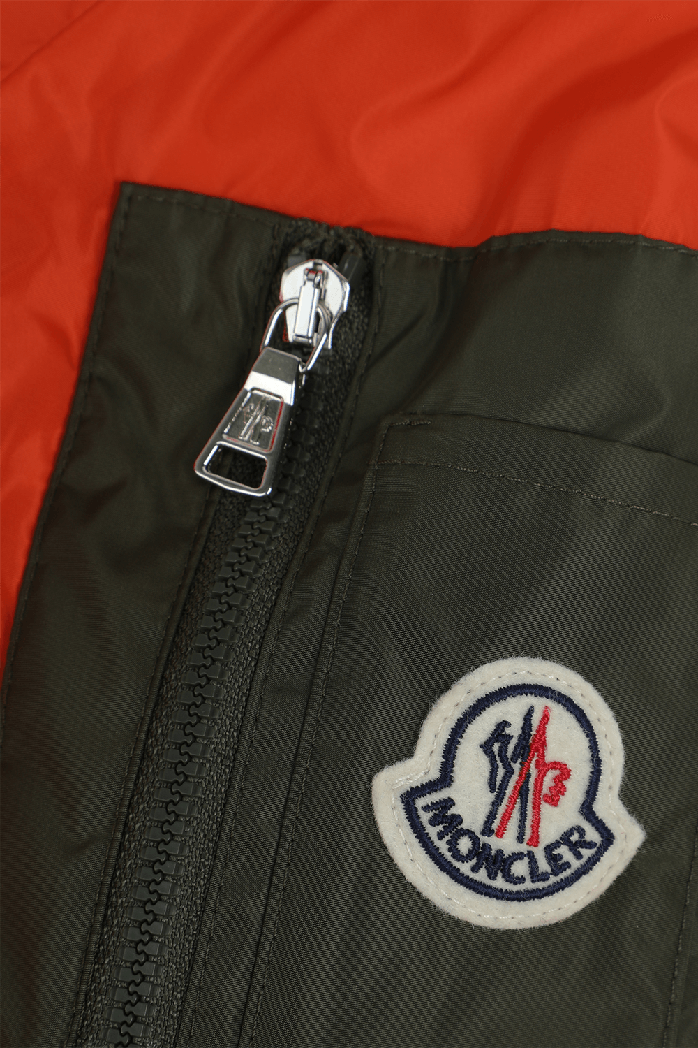 תמונה אחורית של מעיל רוח- גילאי 8-10 שנים MONCLER KIDS