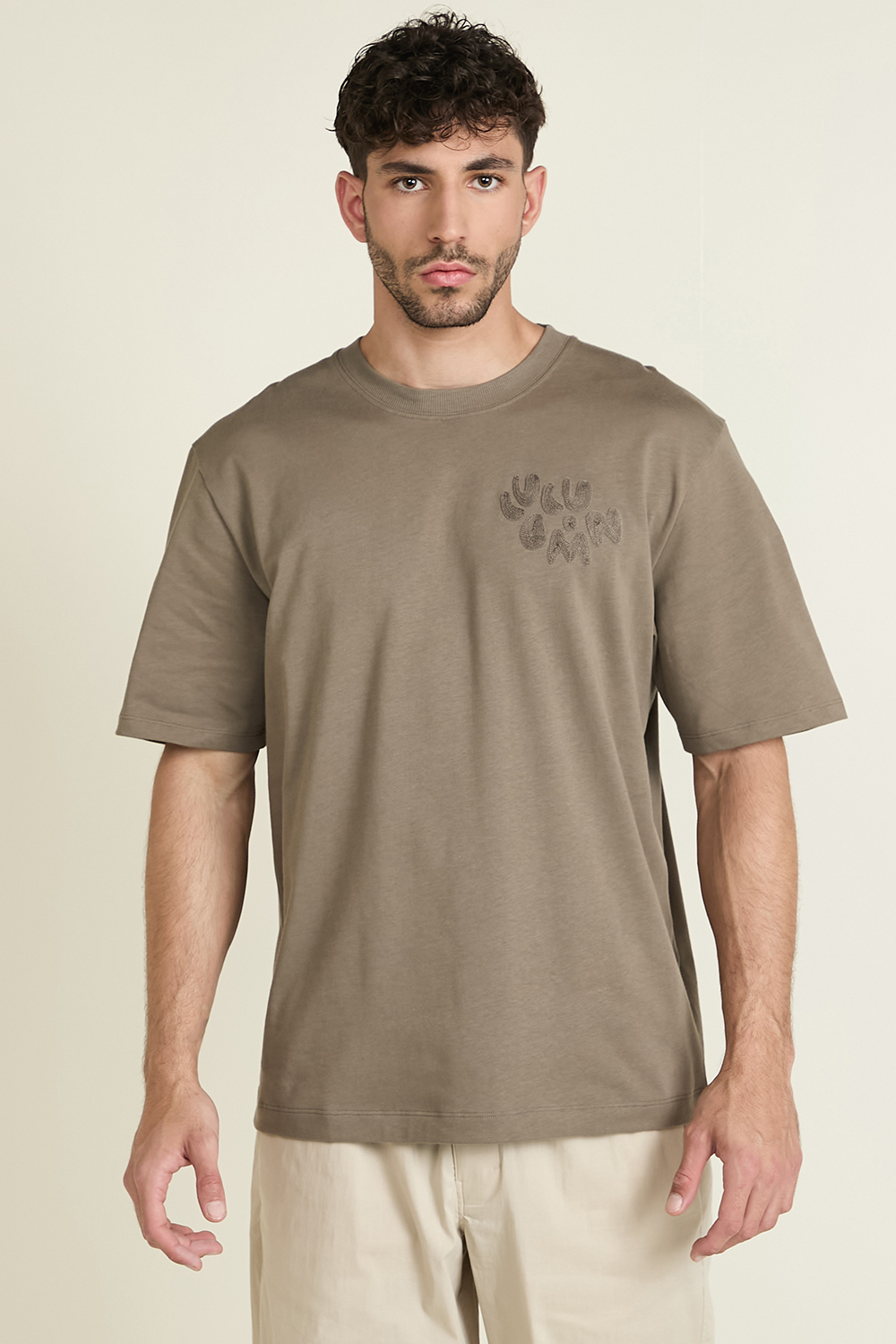 תמונת דוגמן קידמית של Heavyweight Cotton Jersey T-Shirt Embroider LULULEMON