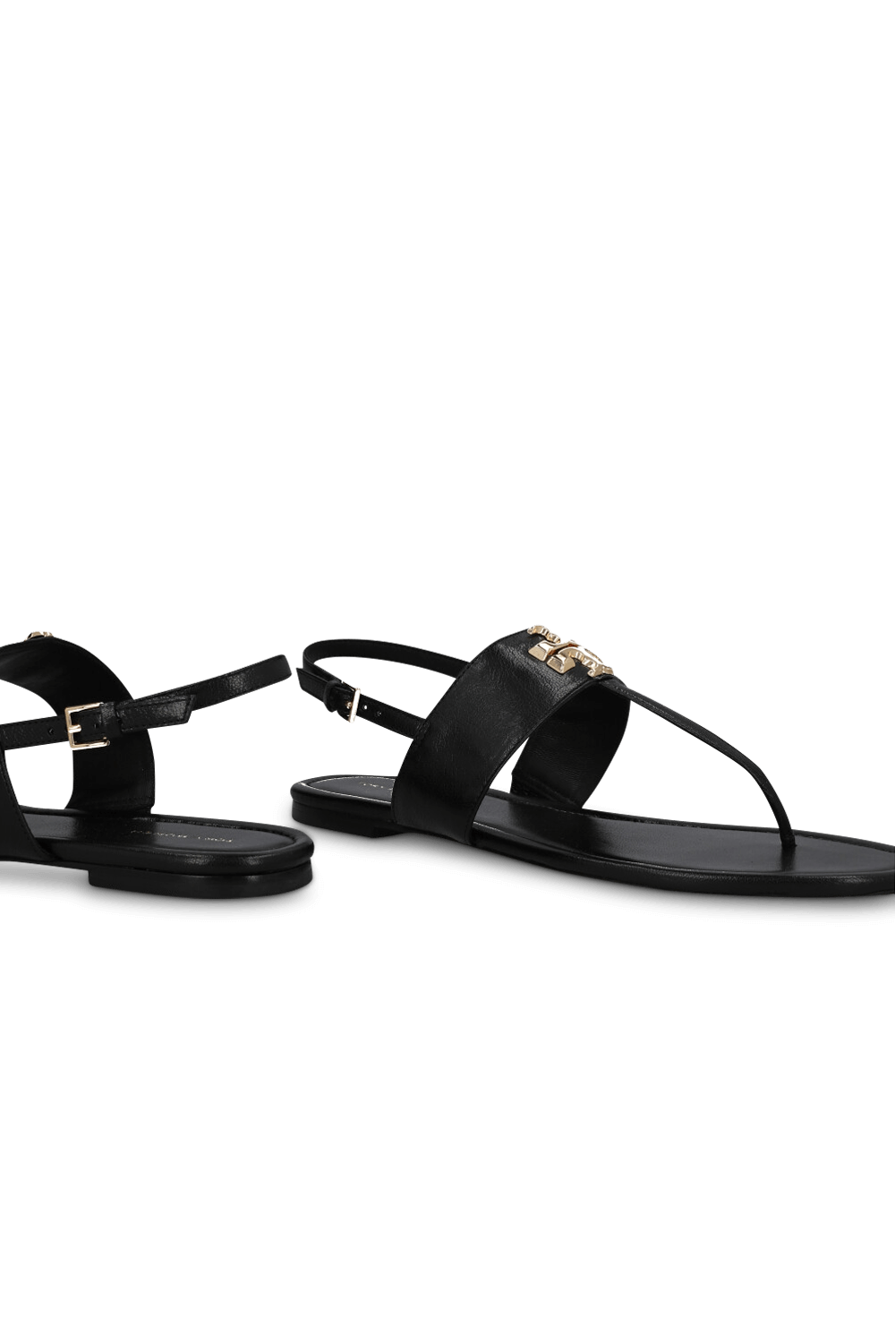 תמונת תקריב של סנדלי אצבע אלאנור TORY BURCH