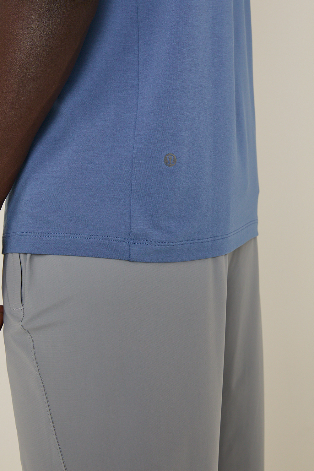 תמונת תקריב דוגמן של Train Active SS LULULEMON