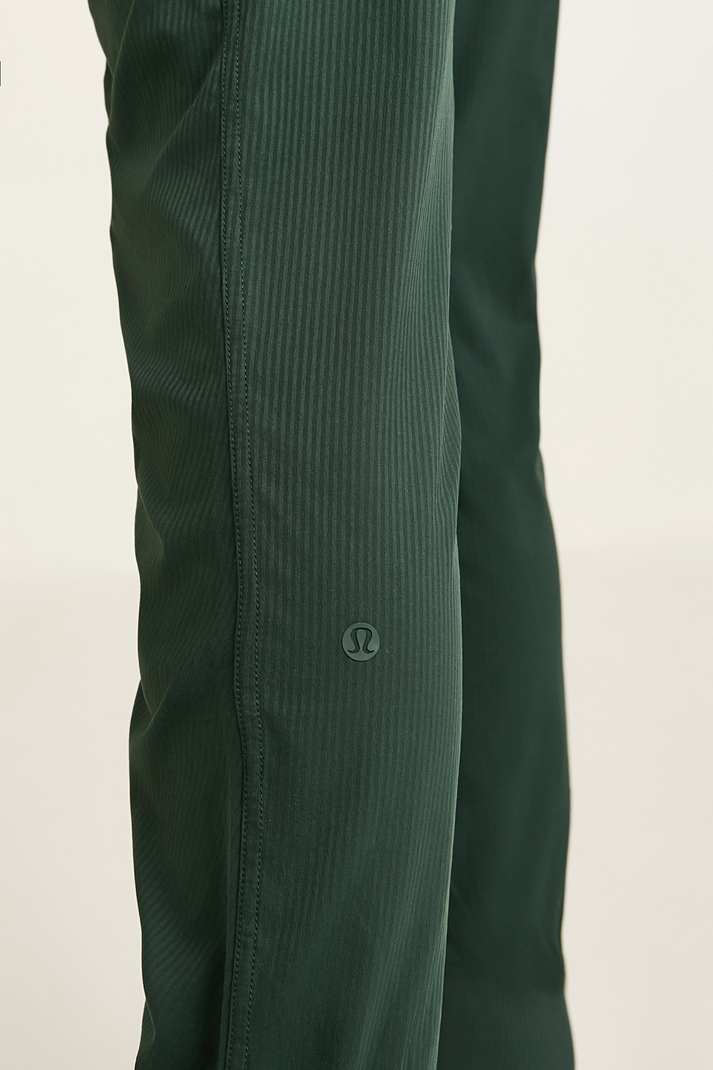 תמונת תקריב דוגמן של Dance Studio Mid-Rise Jogger LULULEMON