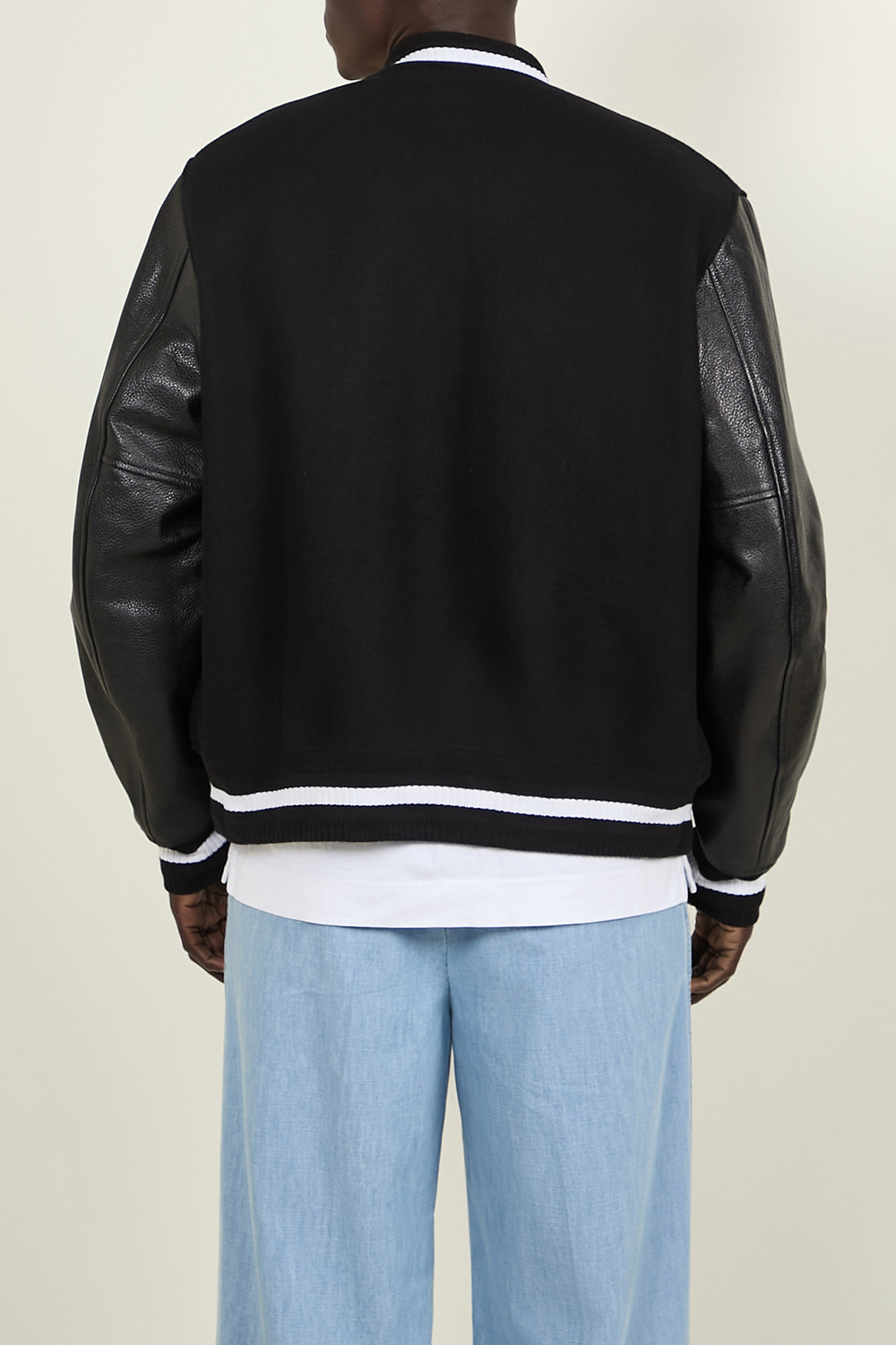 תמונת דוגמן אחורית של ז'קט בומבר GIVENCHY