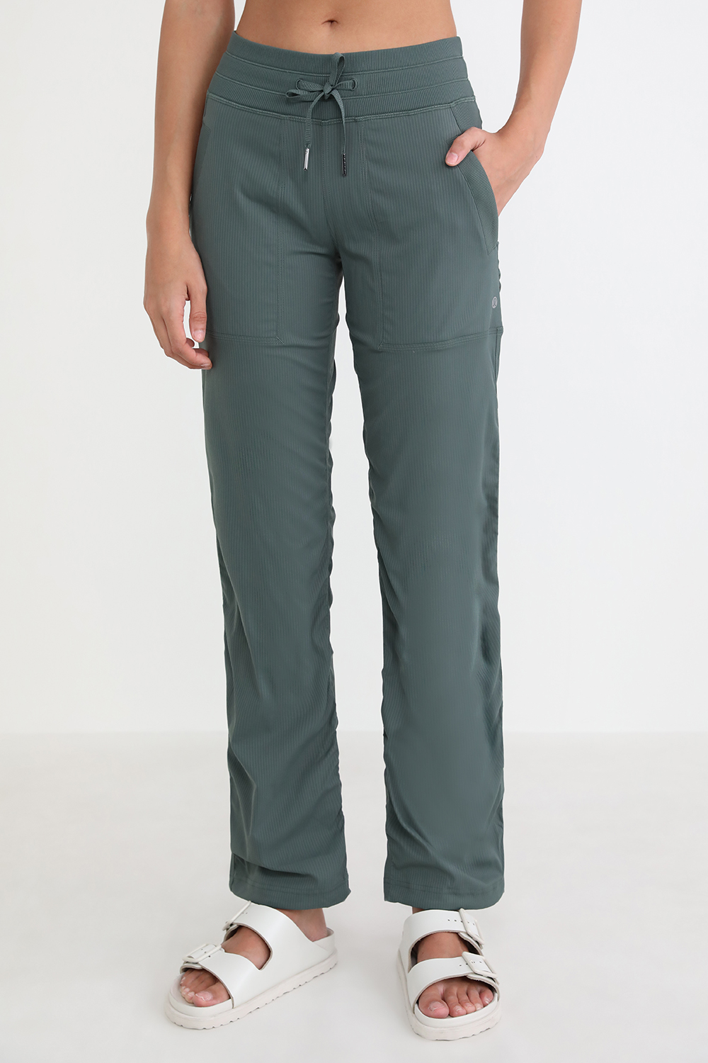 תמונת דוגמן קידמית של Dance Studio Mid-Rise Jogger