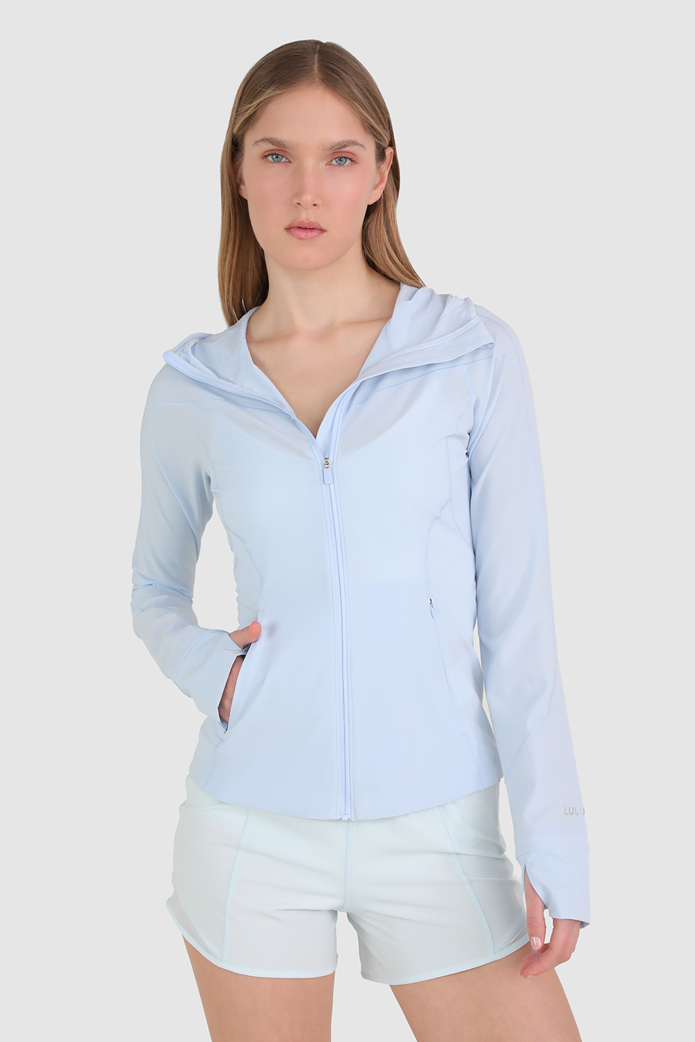 תמונת דוגמן קידמית של Mist Over Windbreaker LULULEMON