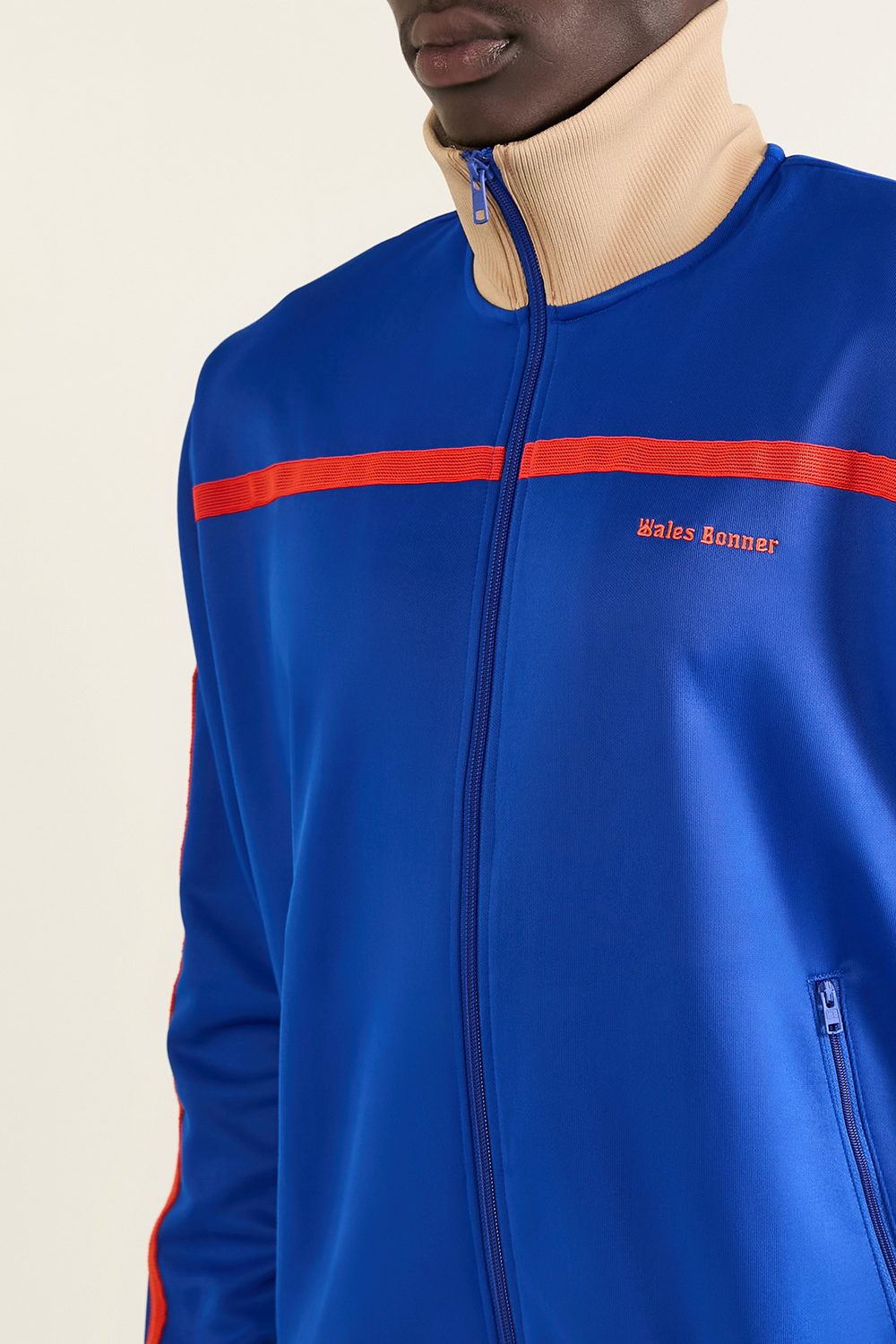 תמונת דוגמן אחורית של אדידס X וולס בונר ז'קט ADIDAS ORIGINALS