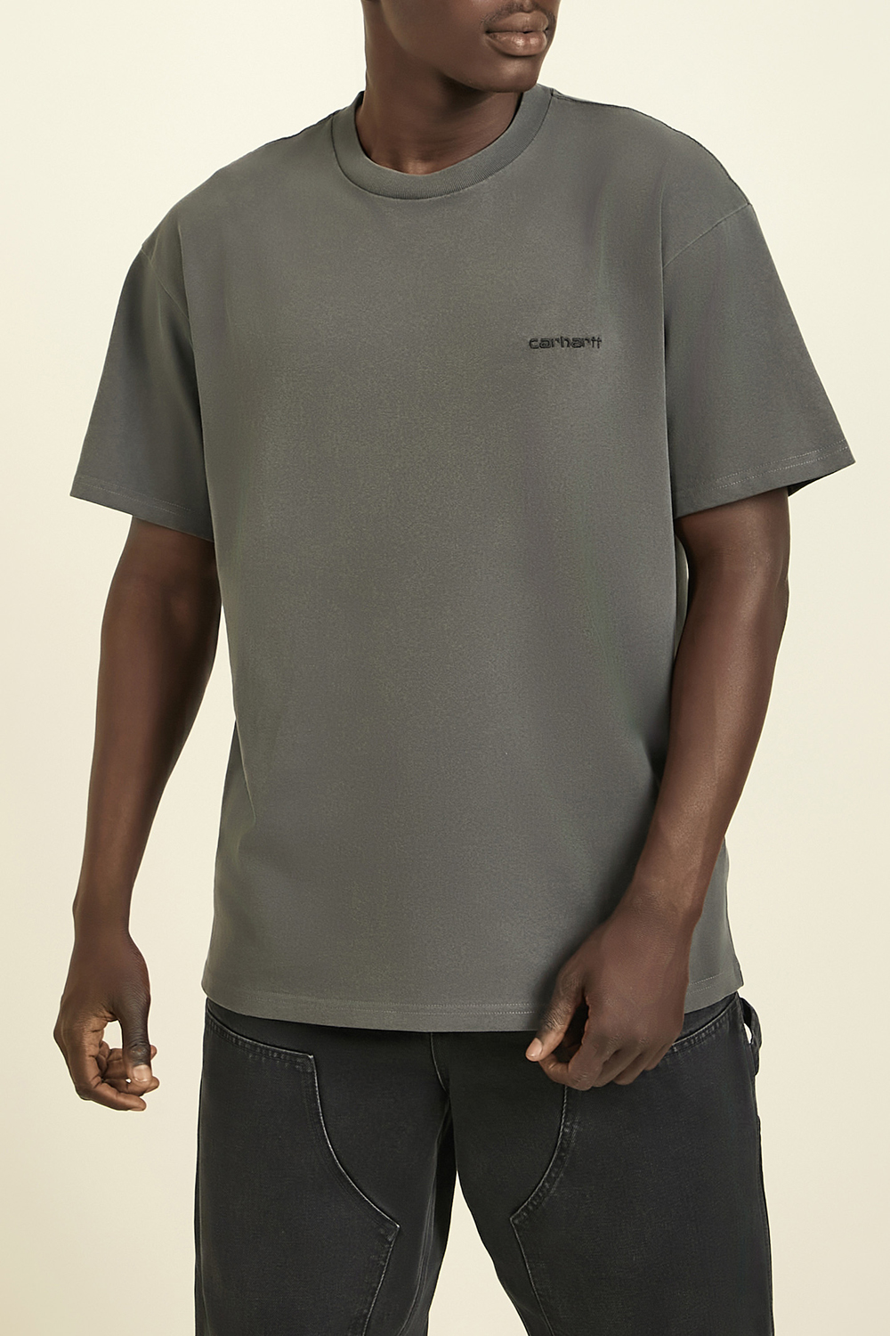תמונת דוגמן קידמית של חולצת טי CARHARTT WIP