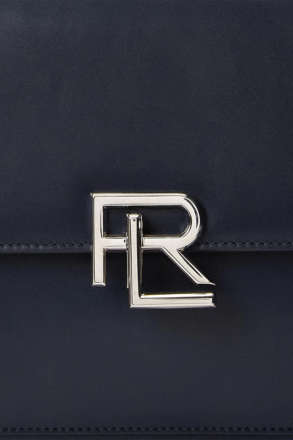 תמונת תקריב של תיק קרוסבודי סמול RALPH LAUREN