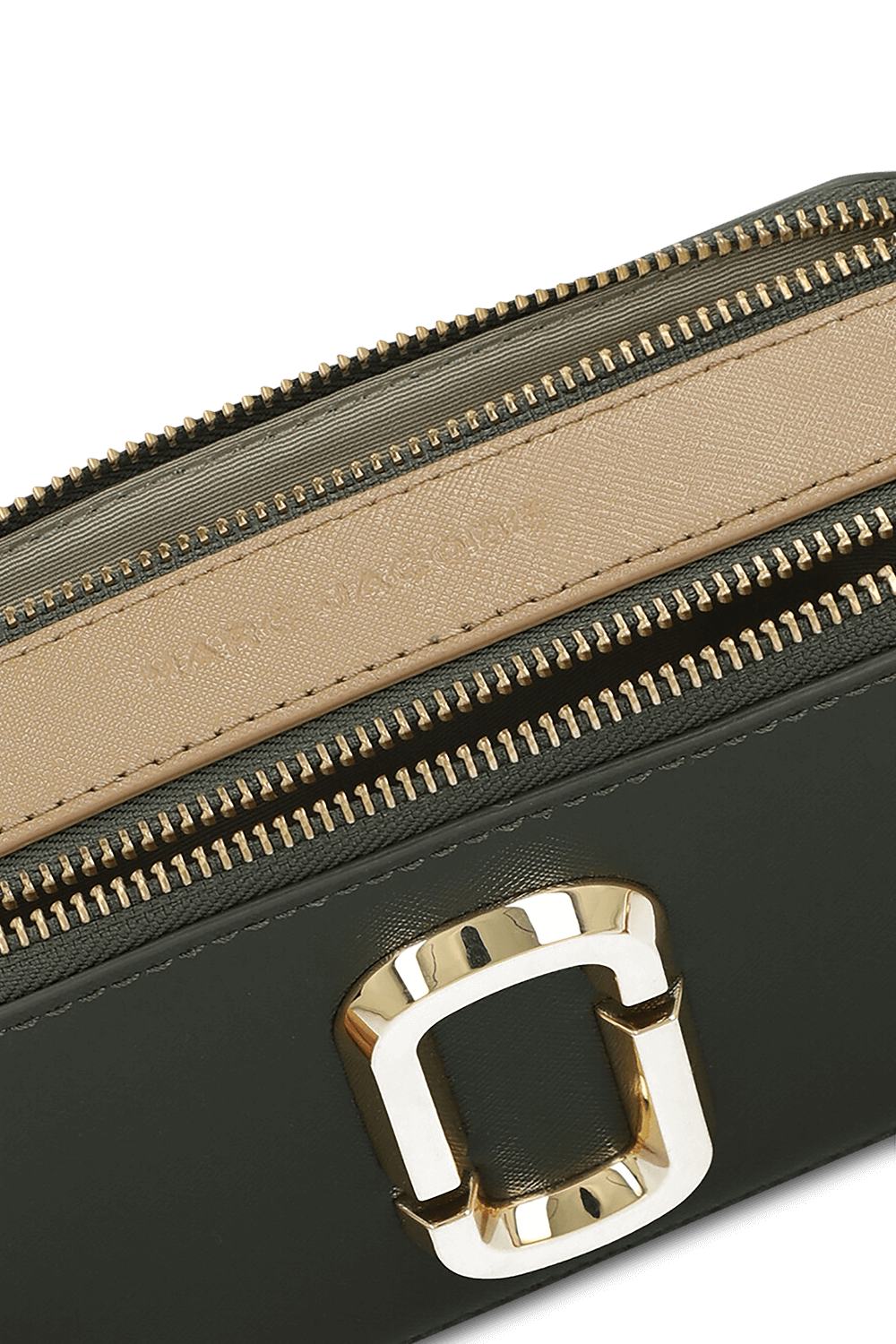 תמונת פנים של תיק סנפשוט MARC JACOBS