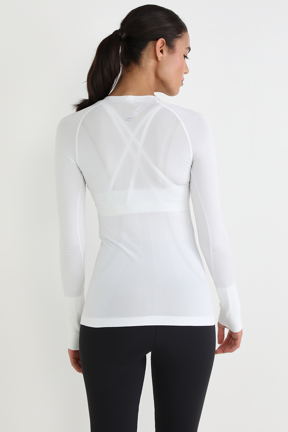 תמונת דוגמן אחורית של Swiftly Teach Long-Sleeve Shirt 2.0
