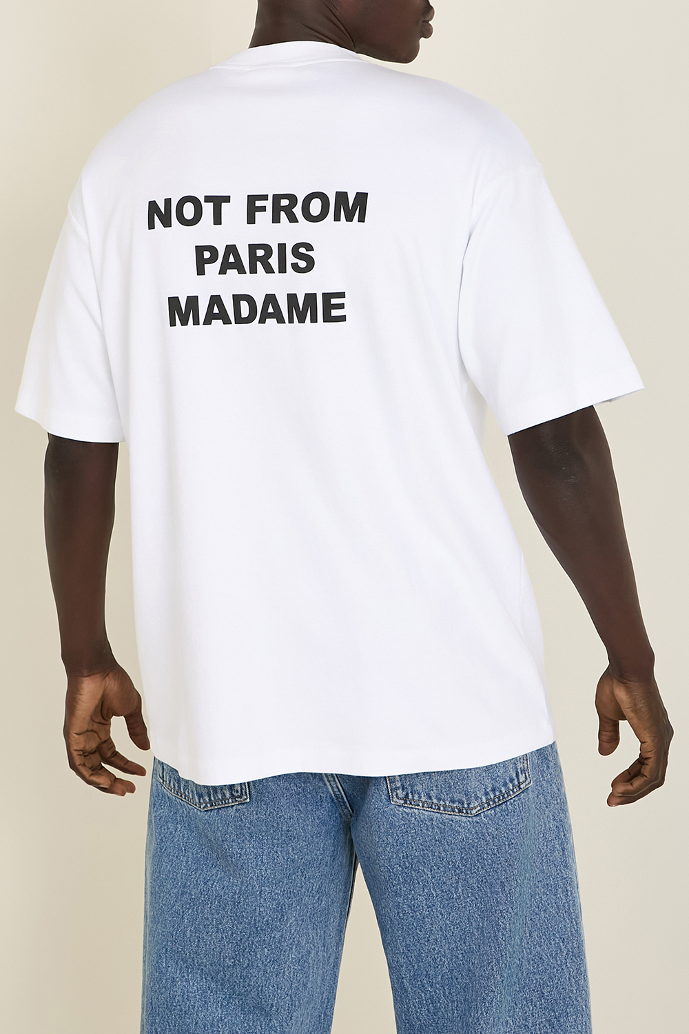 תמונת תקריב דוגמן של חולצת טי DROLE DE MONSIEUR