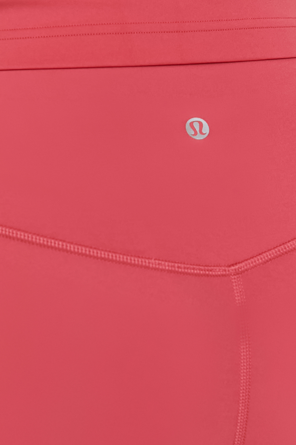 תמונת תקריב דוגמן של Align HR Crop 23 LULULEMON