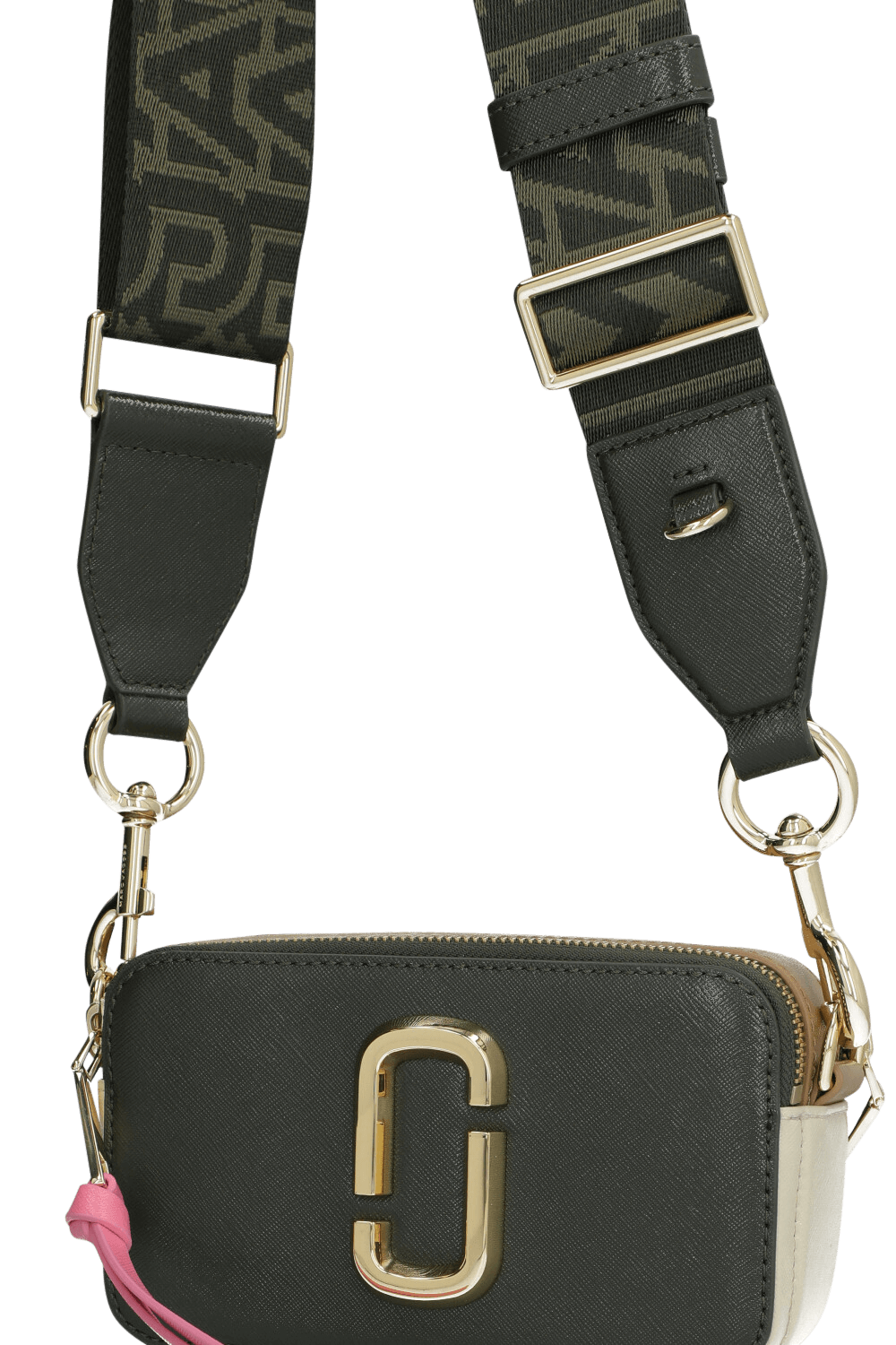 תמונת תקריב של תיק סנפשוט MARC JACOBS