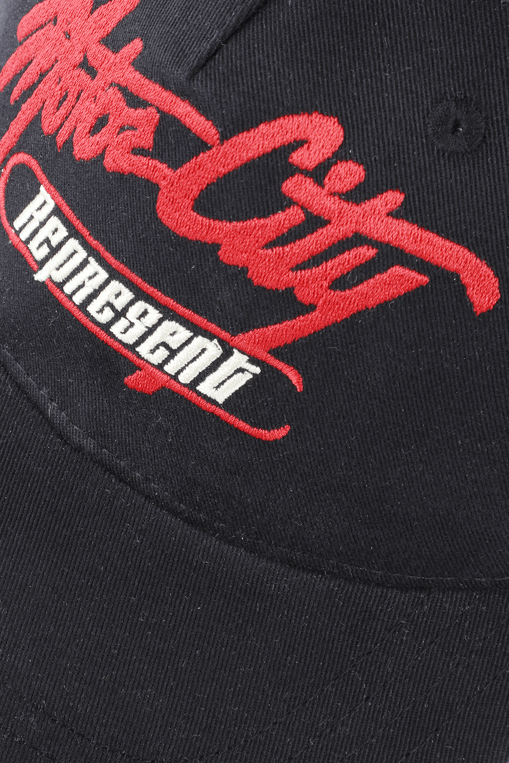 תמונת תקריב של Motor City Cap in Black