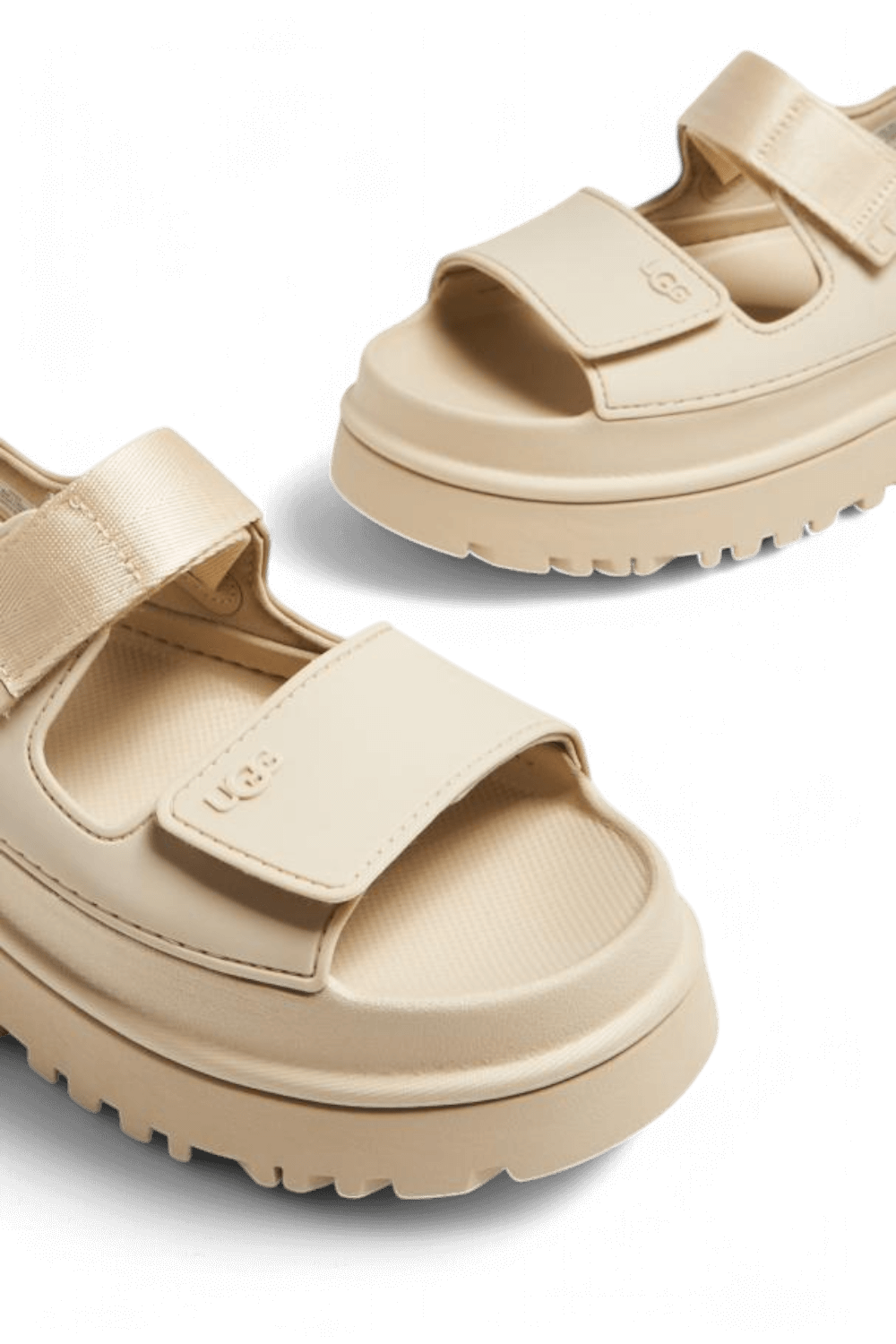 סנדלי גולדן גלואו UGG