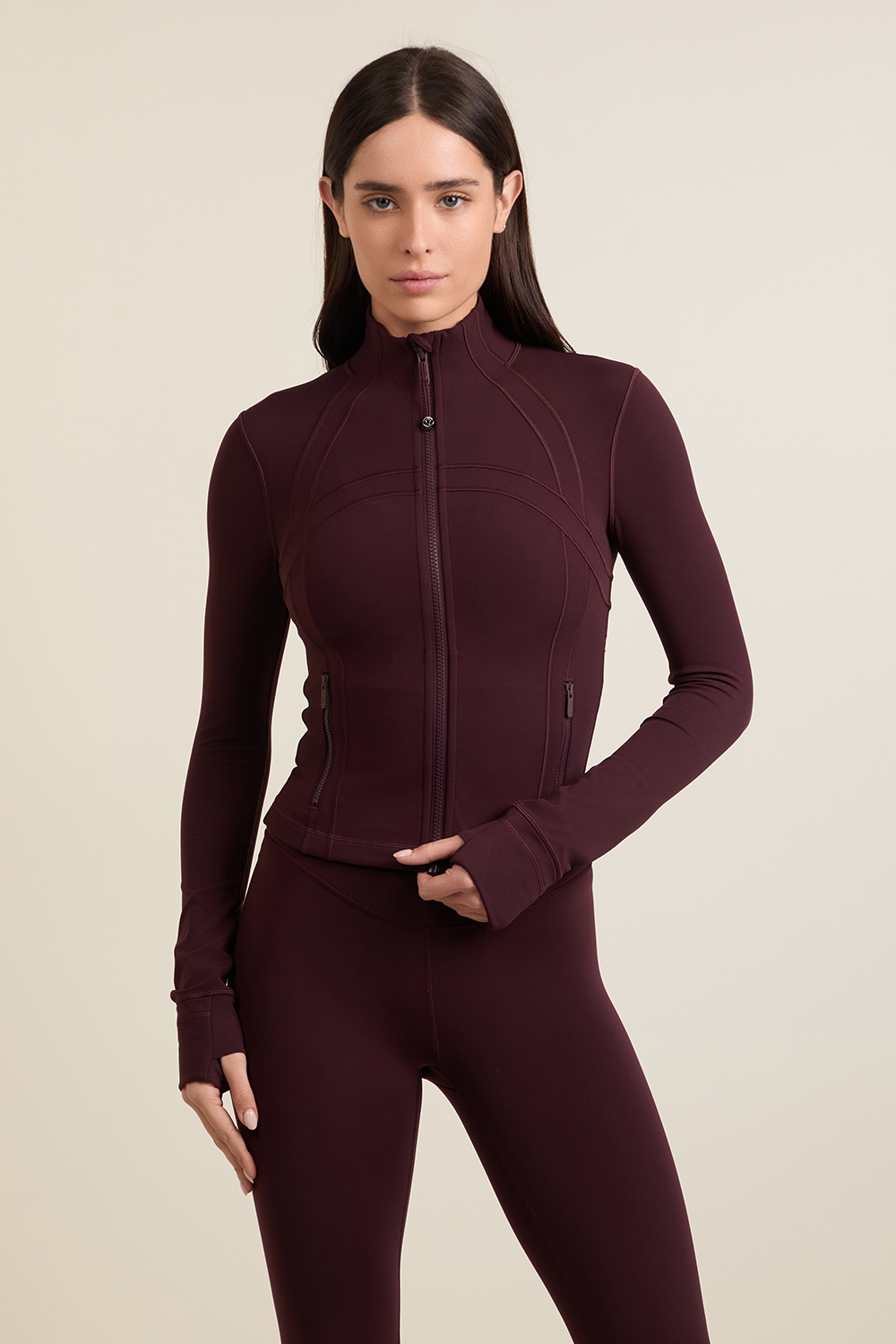 תמונת דוגמן קידמית של Define™ Cropped Jacket *Nulu