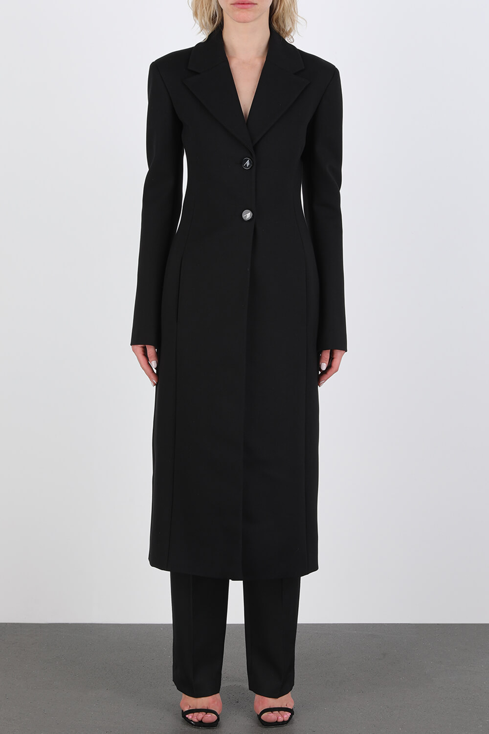 תמונת דוגמן קידמית של Cappotto Long Coat in Black