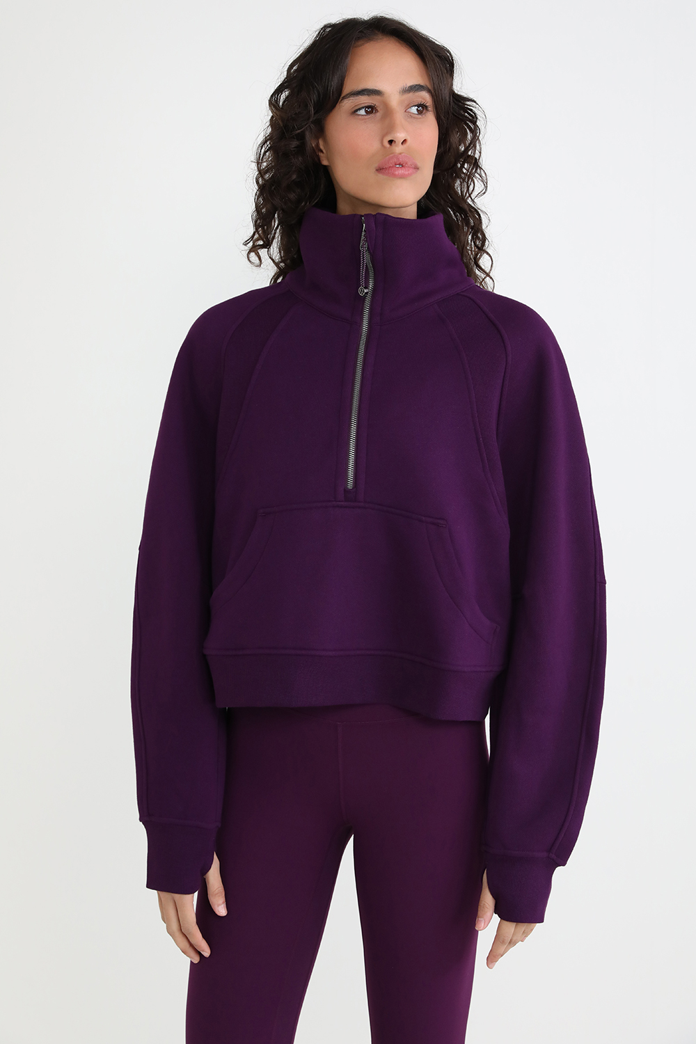 תמונת דוגמן קידמית של Scuba Oversized Funnel Neck