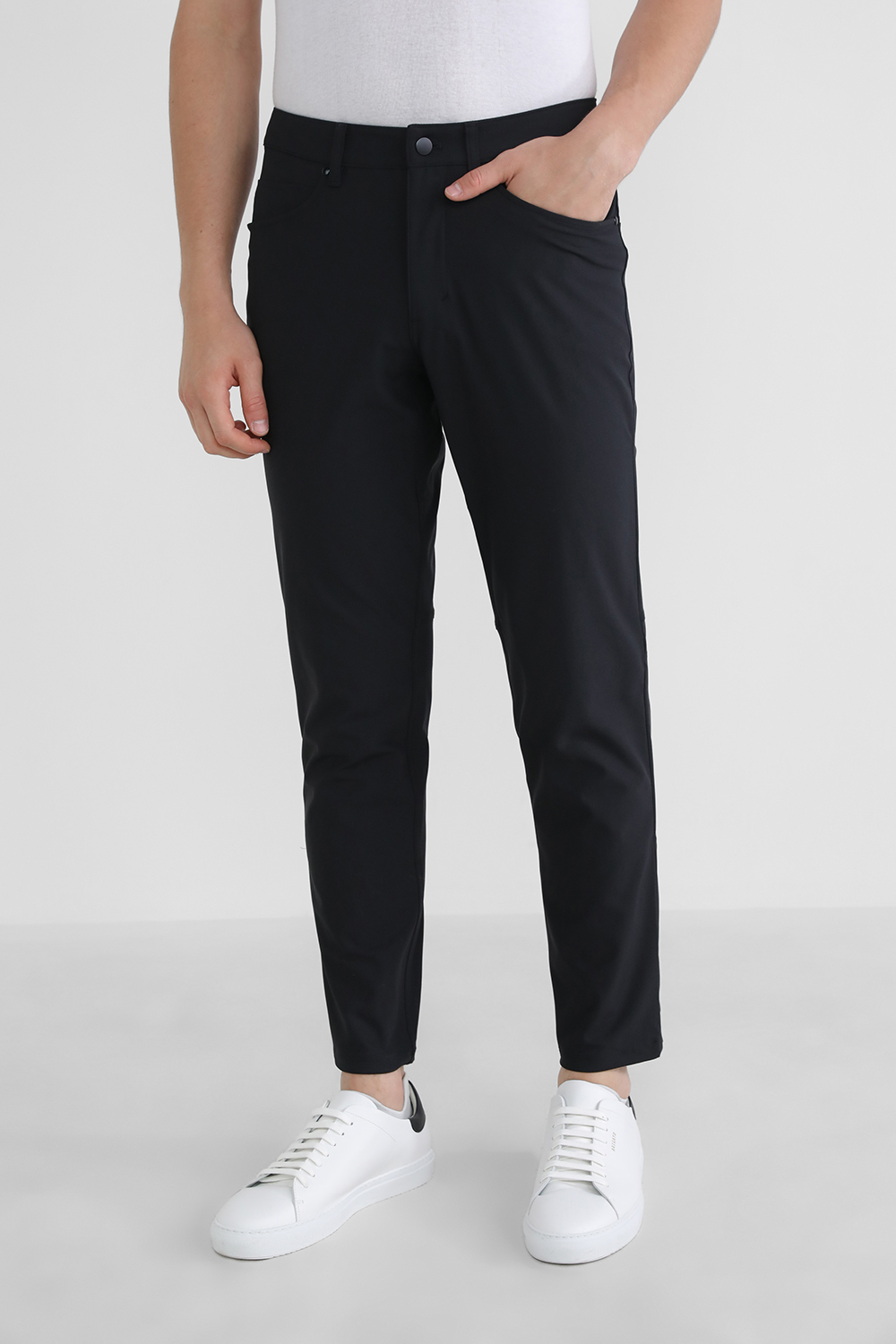 תמונת דוגמן קידמית של ABC Pant Classic 30"L