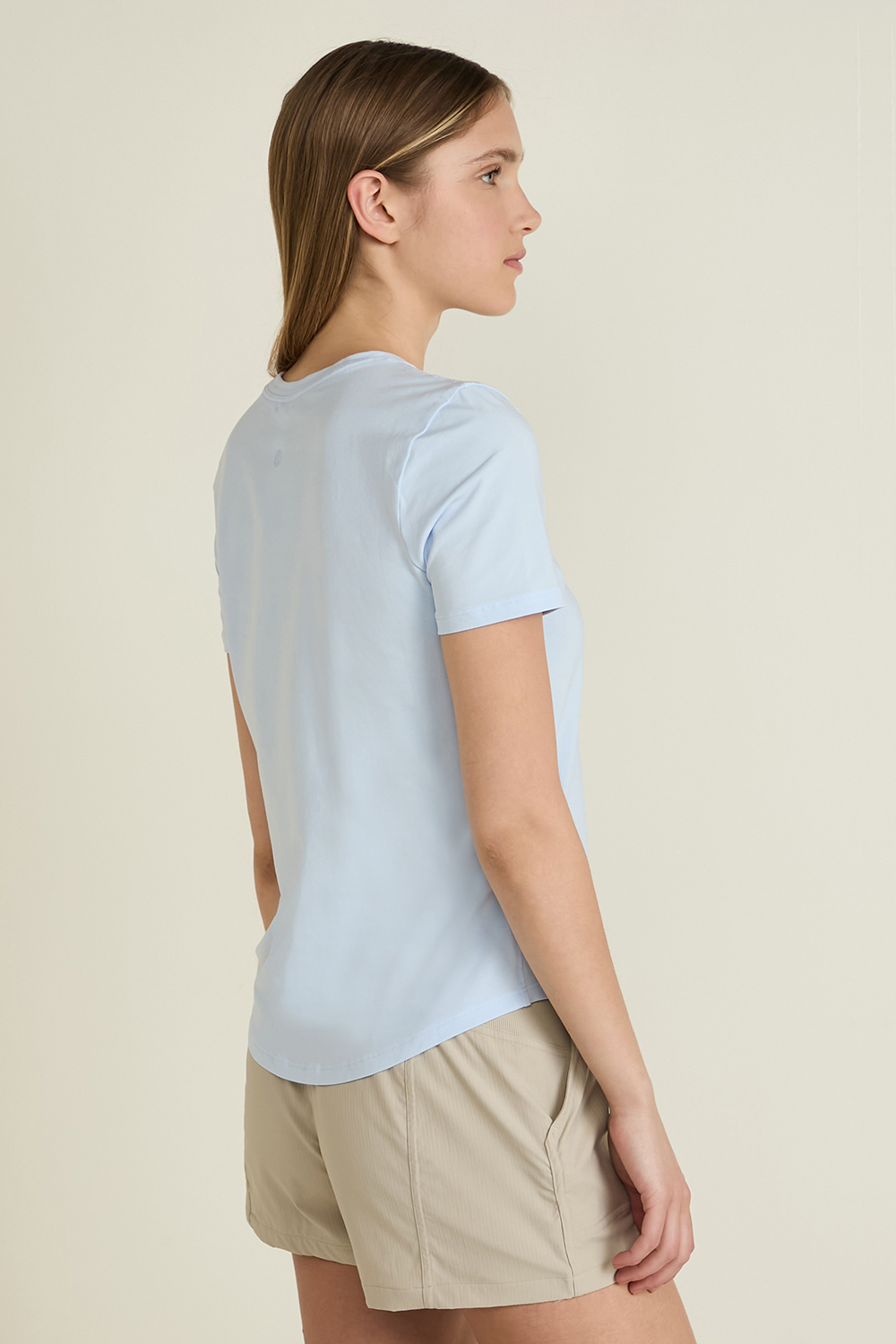 תמונת דוגמן אחורית של Love Crew Short Sleeve T-Shirt LULULEMON