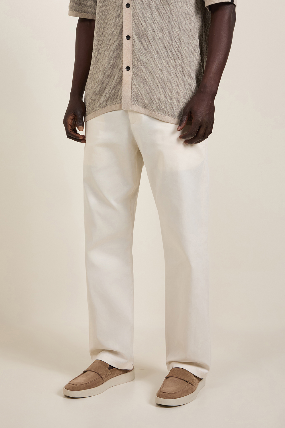 תמונת דוגמן קידמית של מכנסי צ'ינו RAG & BONE