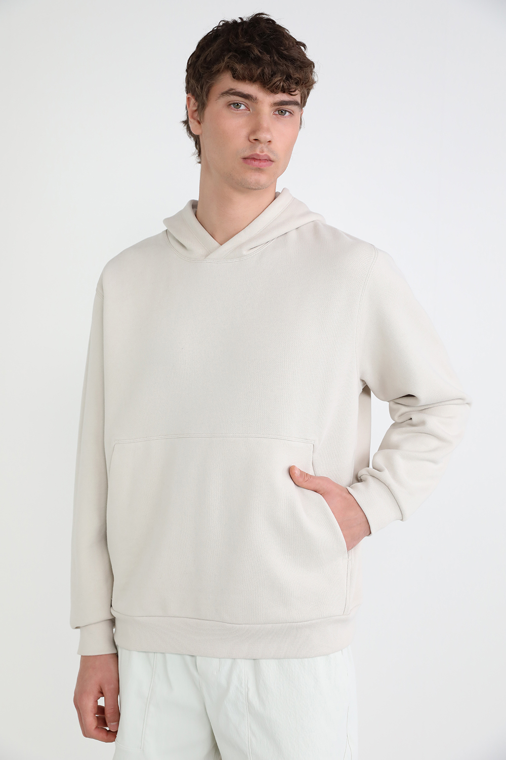 תמונת דוגמן קידמית של Steady State Hoodie