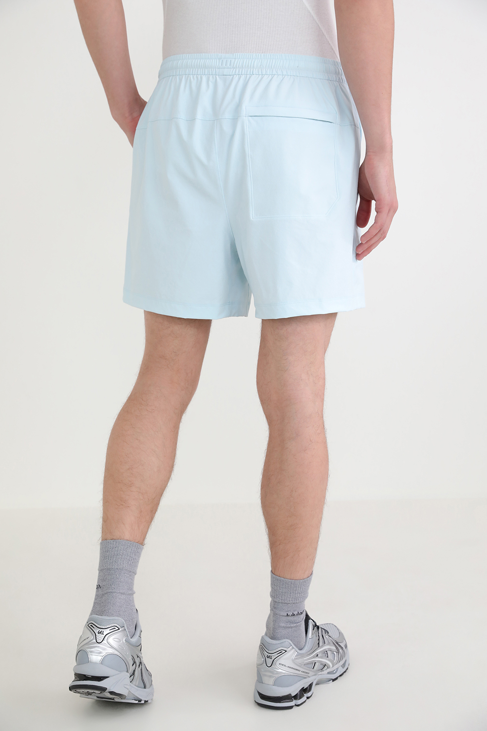 תמונת דוגמן אחורית של Bowline Short 5