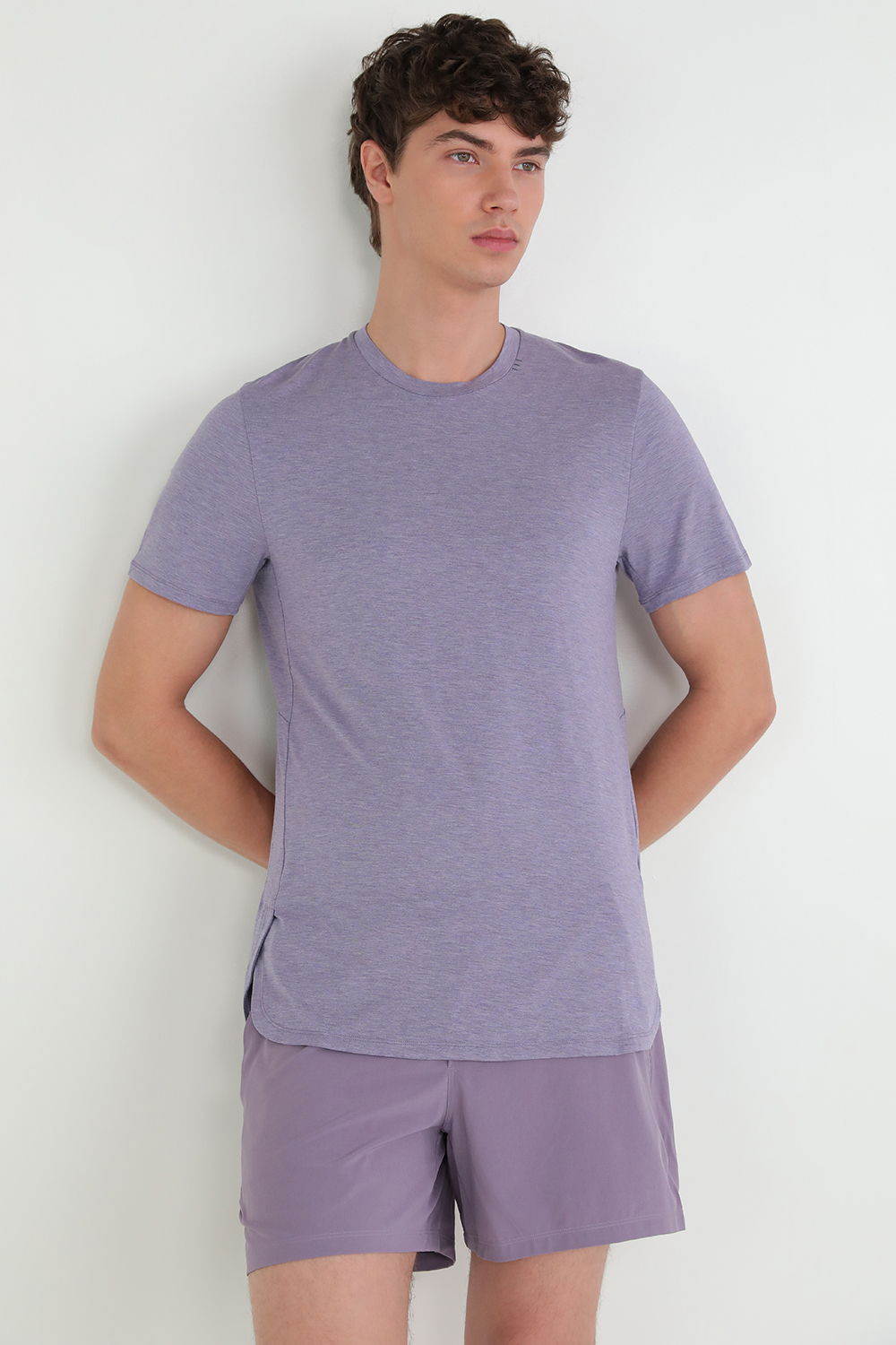 תמונת דוגמן קידמית של Balancer Short Sleeve