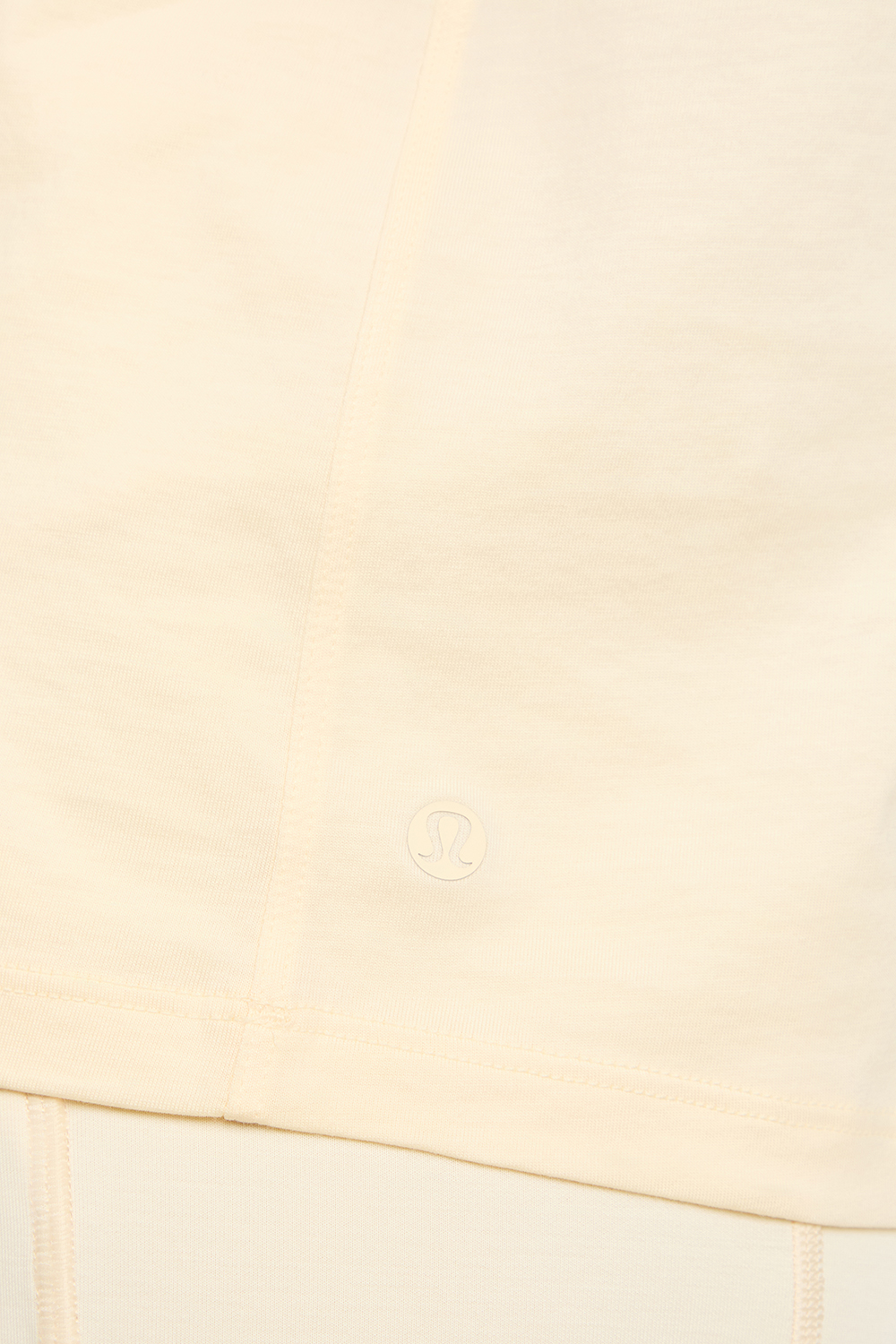 תמונת תקריב דוגמן של Classic-Fit Cotton-Blend Tee LULULEMON