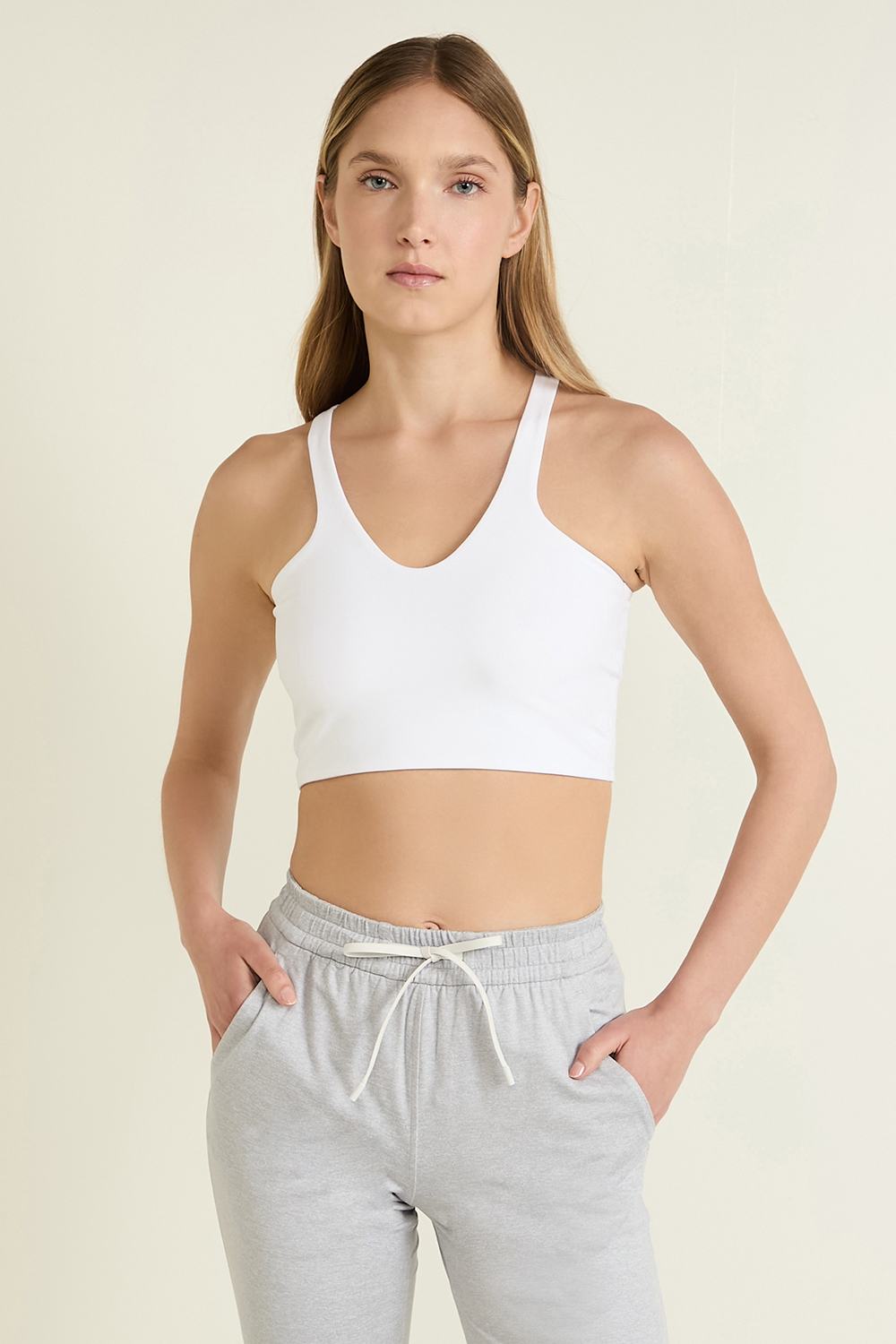 תמונת דוגמן אחורית של Flexible Fit V And Racer Bra LULULEMON
