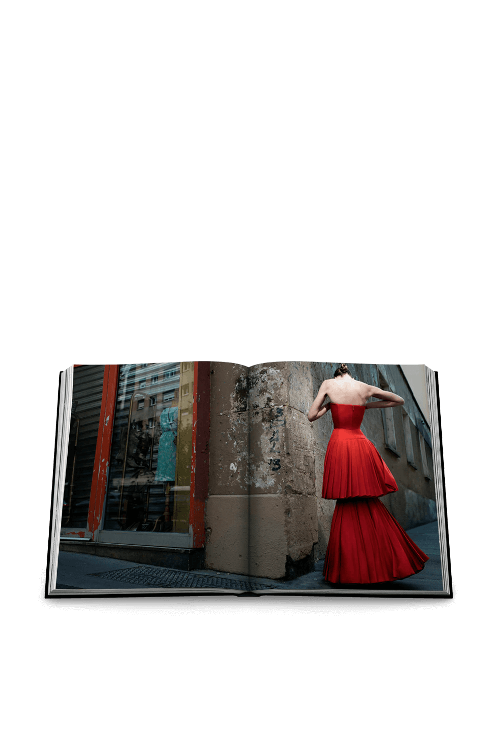 תמונת תקריב של Dior by Raf Simons English