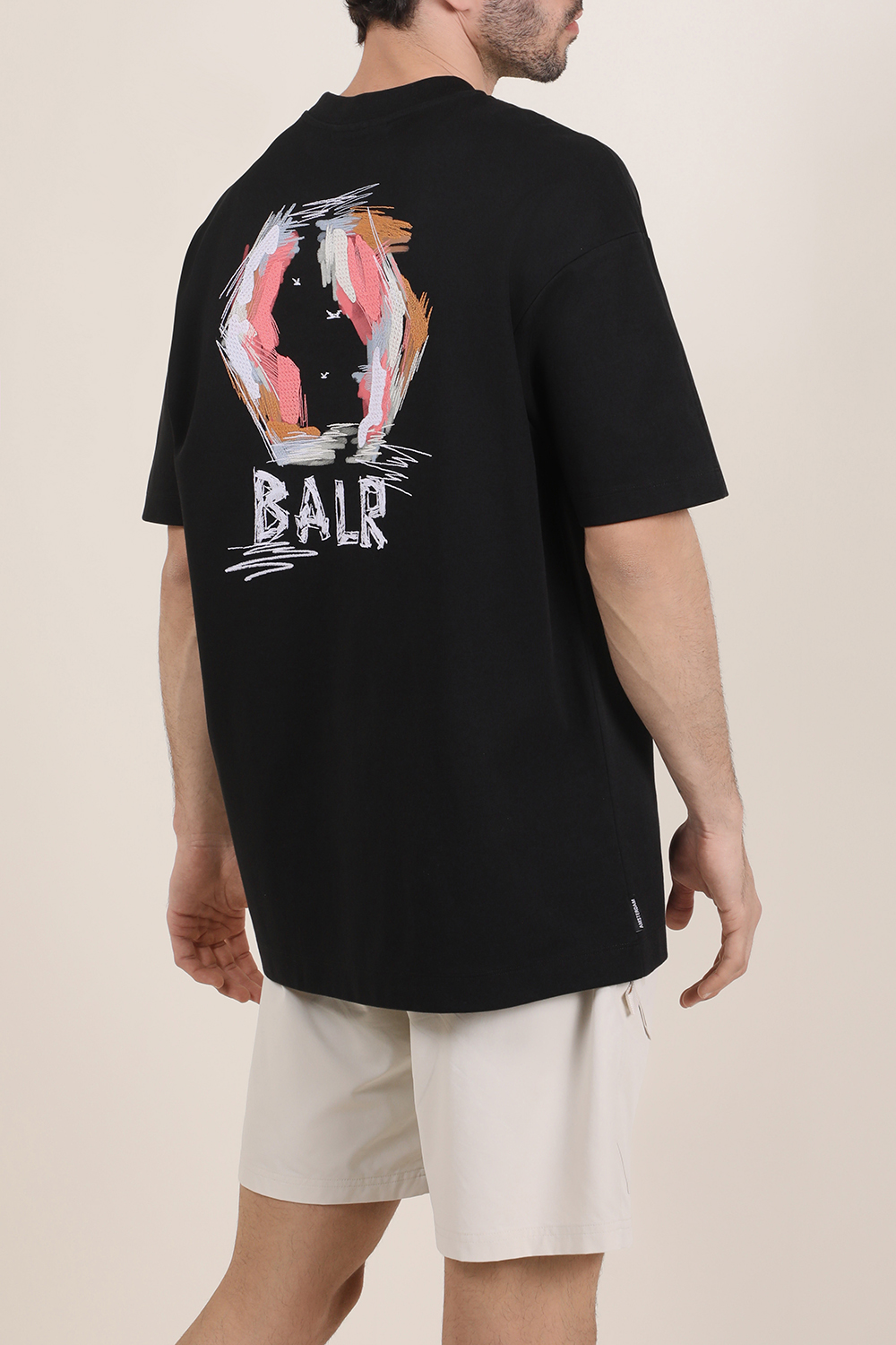 תמונת דוגמן אחורית של חולצת טי BALR