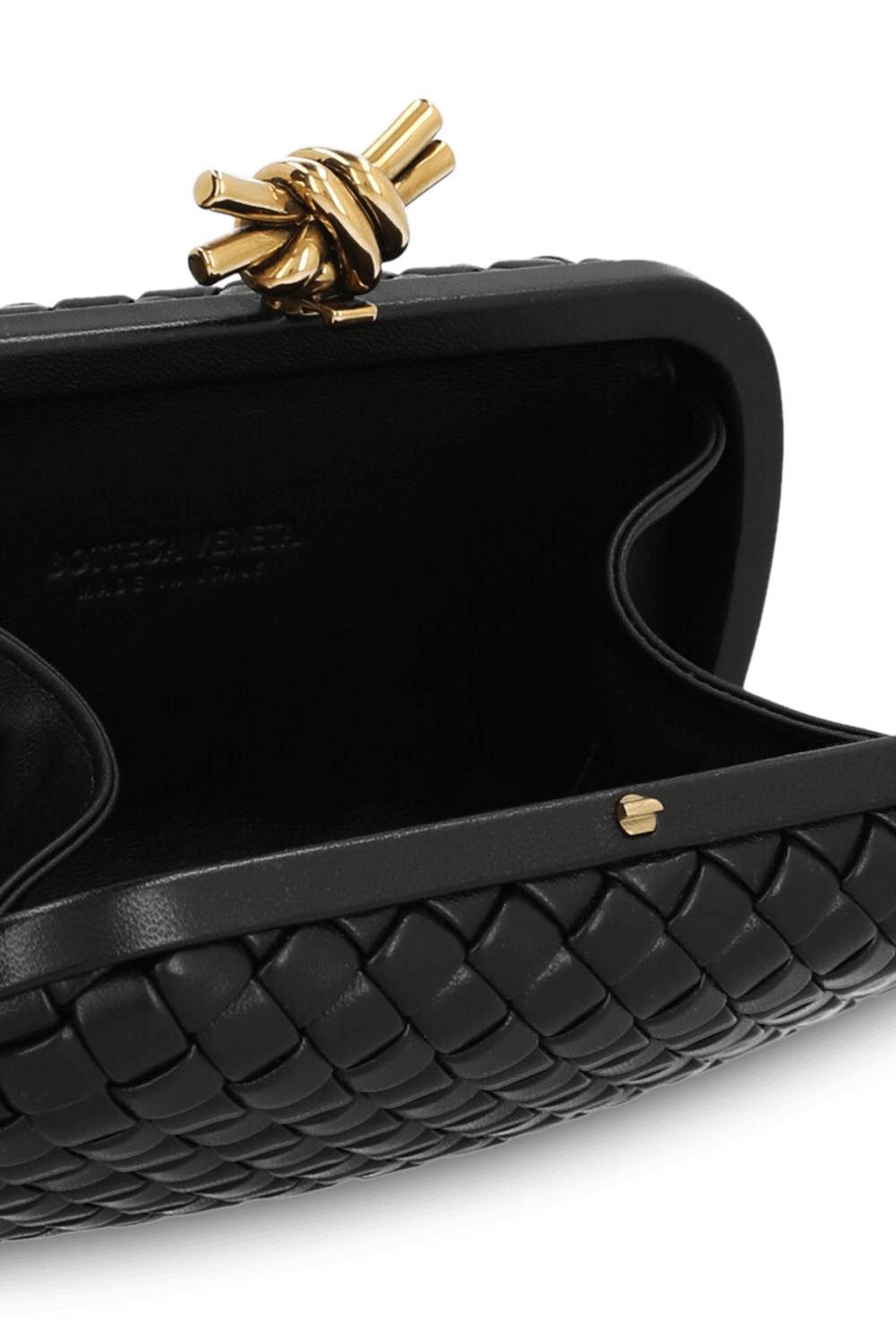 תמונת פנים של תיק קלאץ' מעור BOTTEGA VENETA