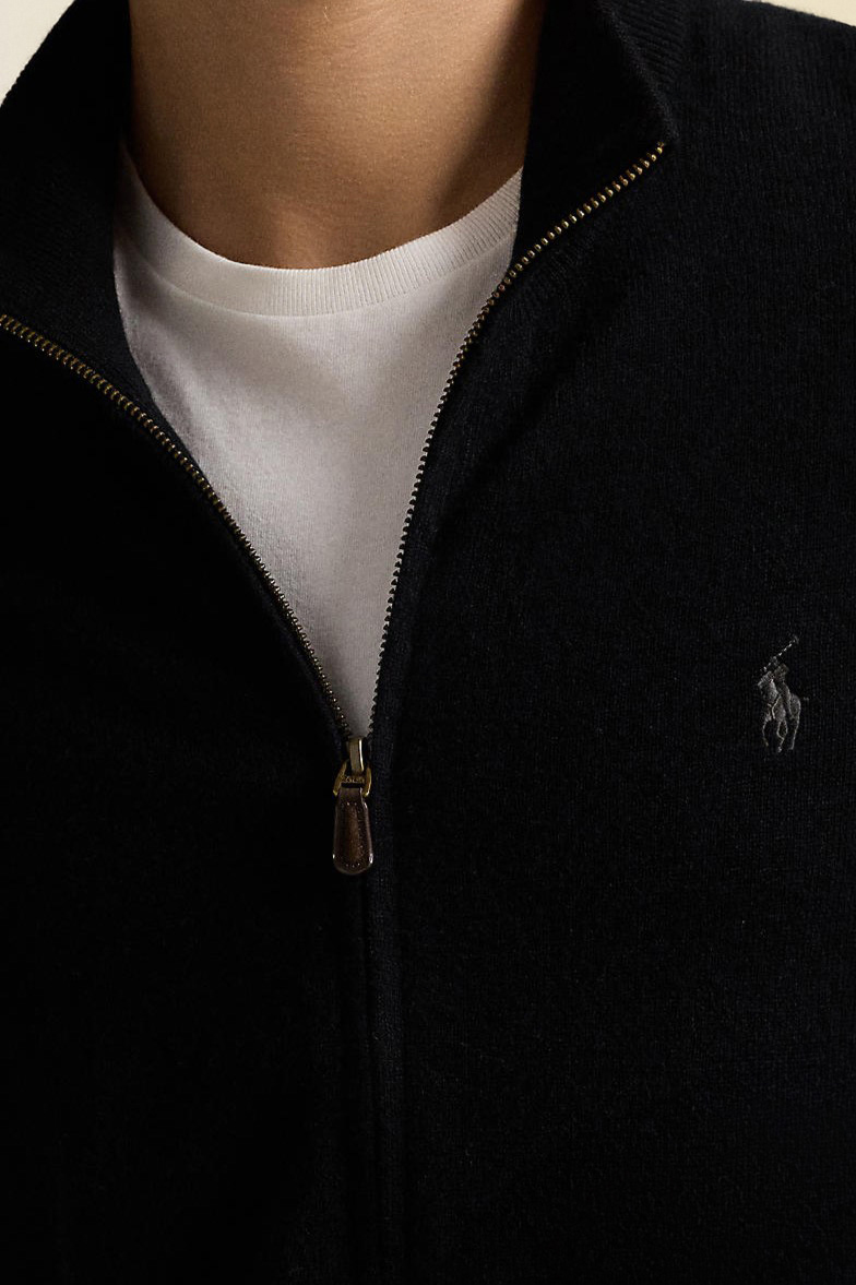 תמונת תקריב דוגמן של סריג צמר POLO RALPH LAUREN