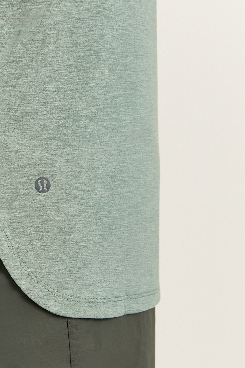 תמונת תקריב דוגמן של Balancer Short Sleeve LULULEMON