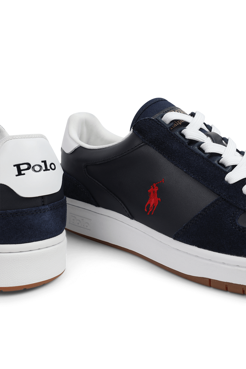 תמונת תקריב של נעלי סניקרס מעור ברכיסה נמוכה POLO RALPH LAUREN